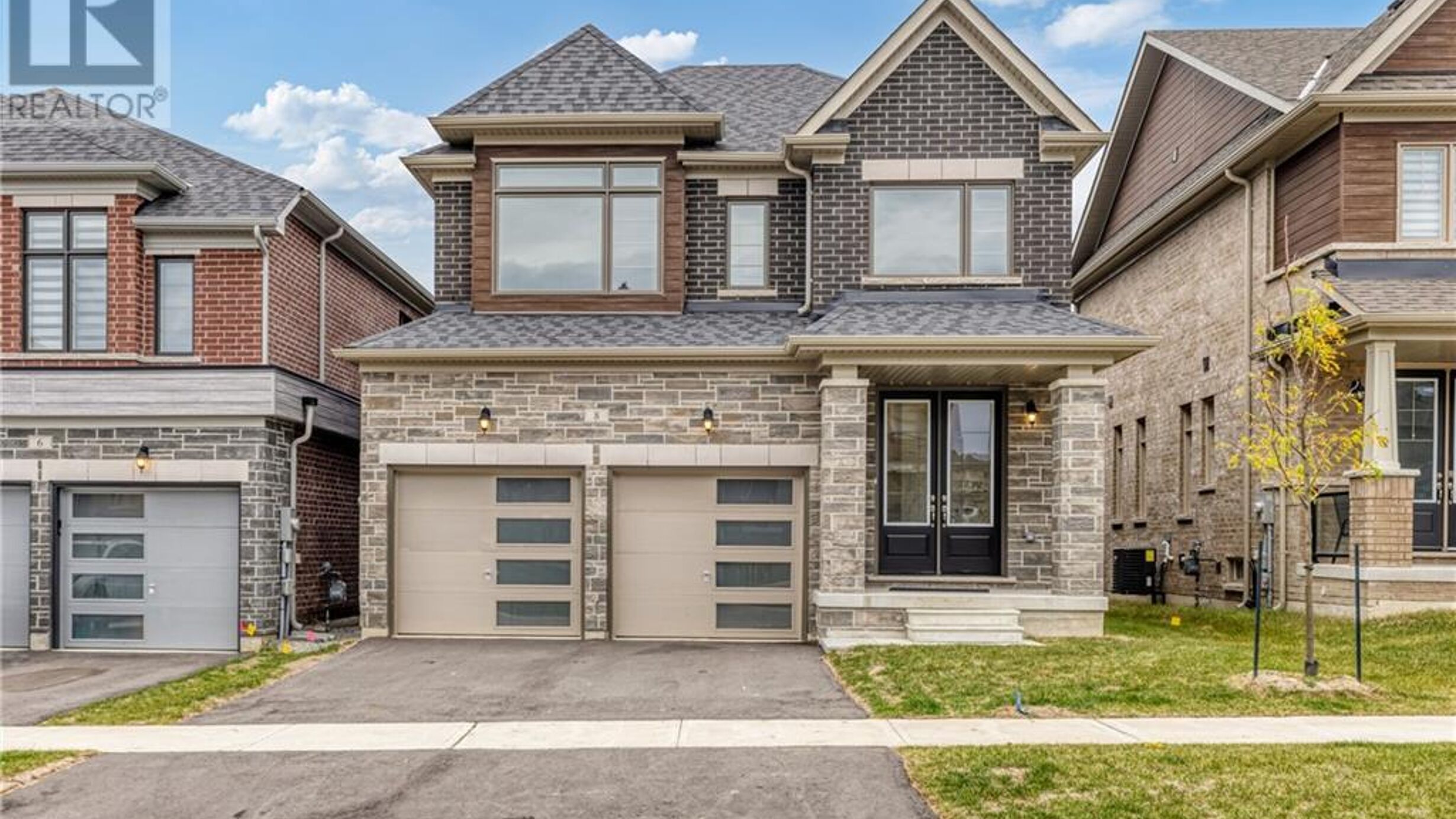 8 DAISY Street Image