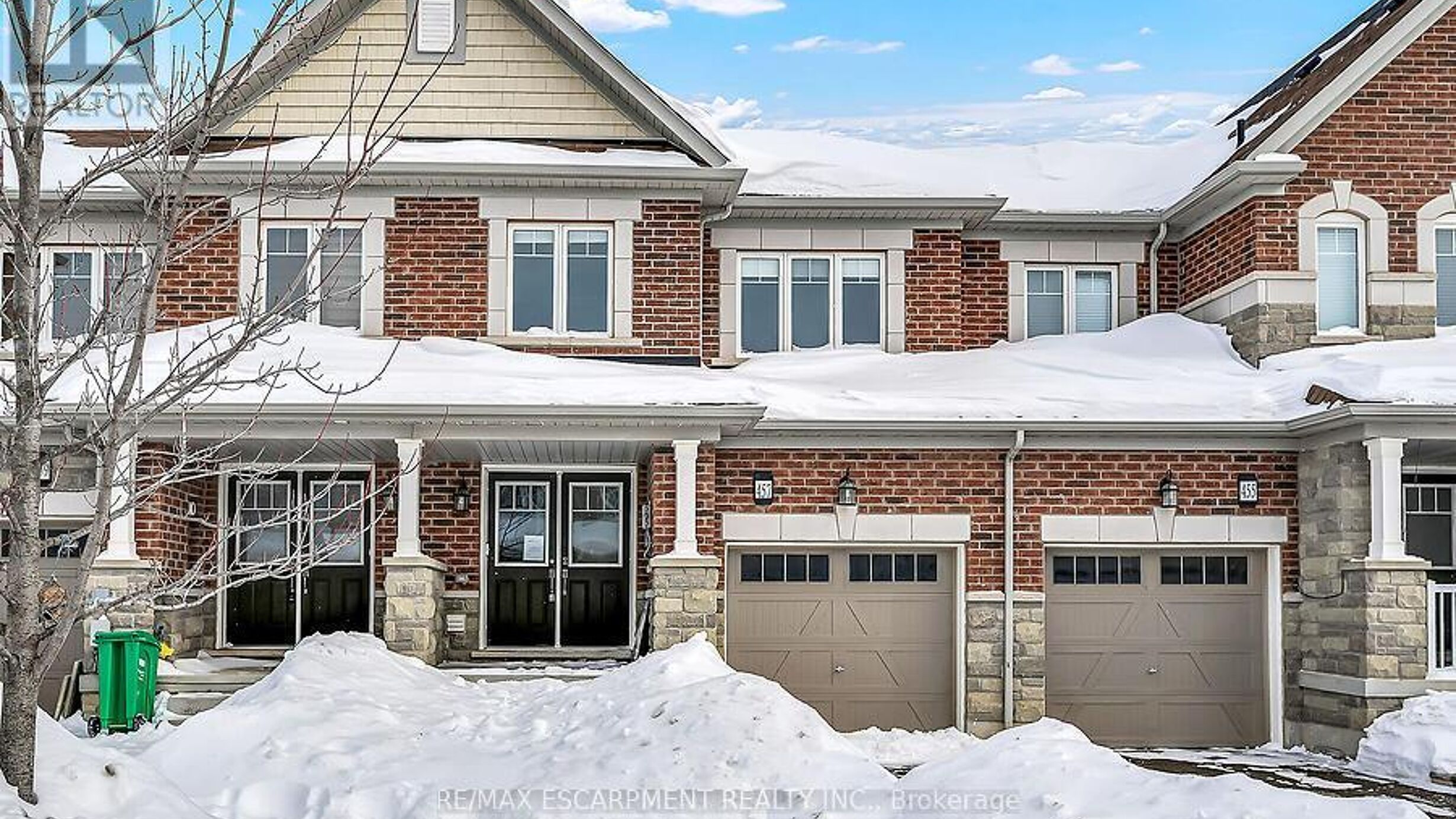 457 QUEEN MARY DRIVE Image