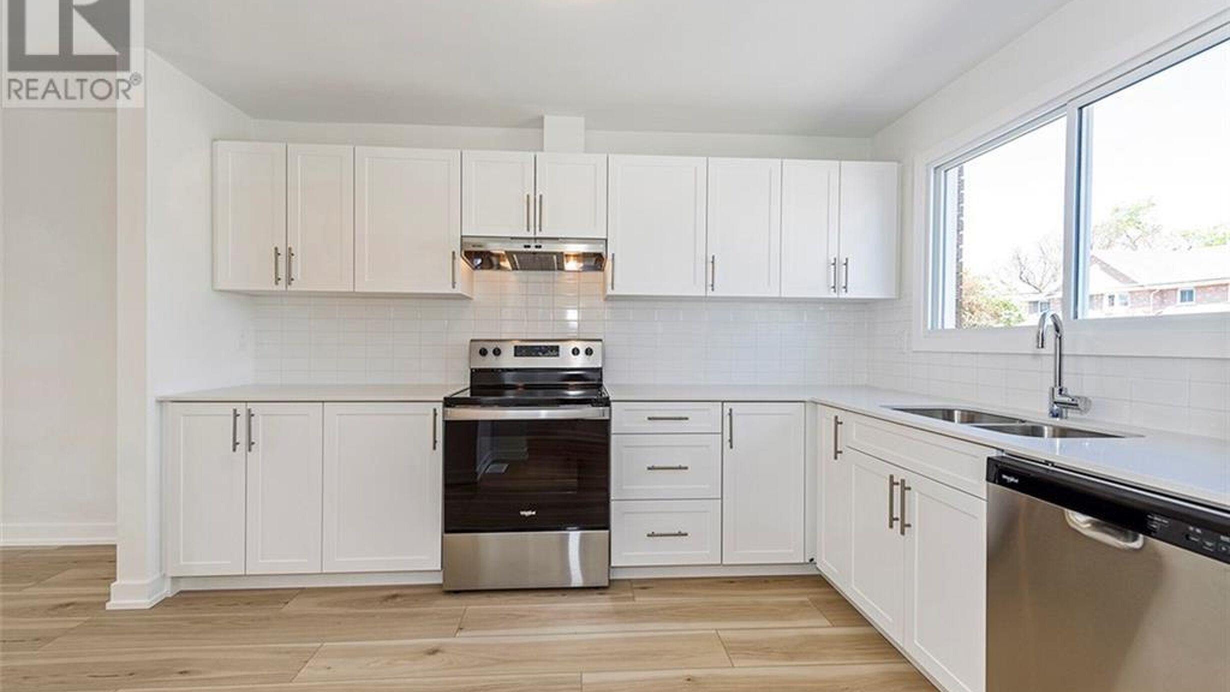 20 ANNA CAPRI Drive Unit# 15 Image