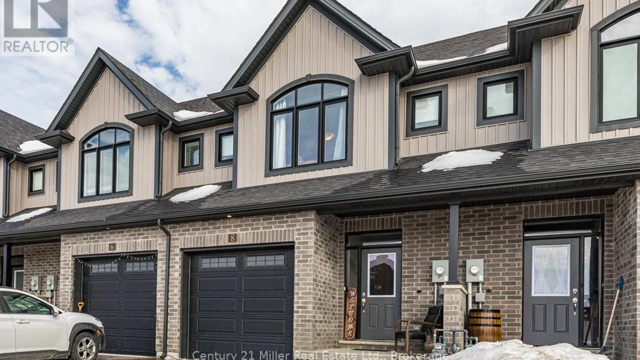 8 SPRING CREST WAY Image