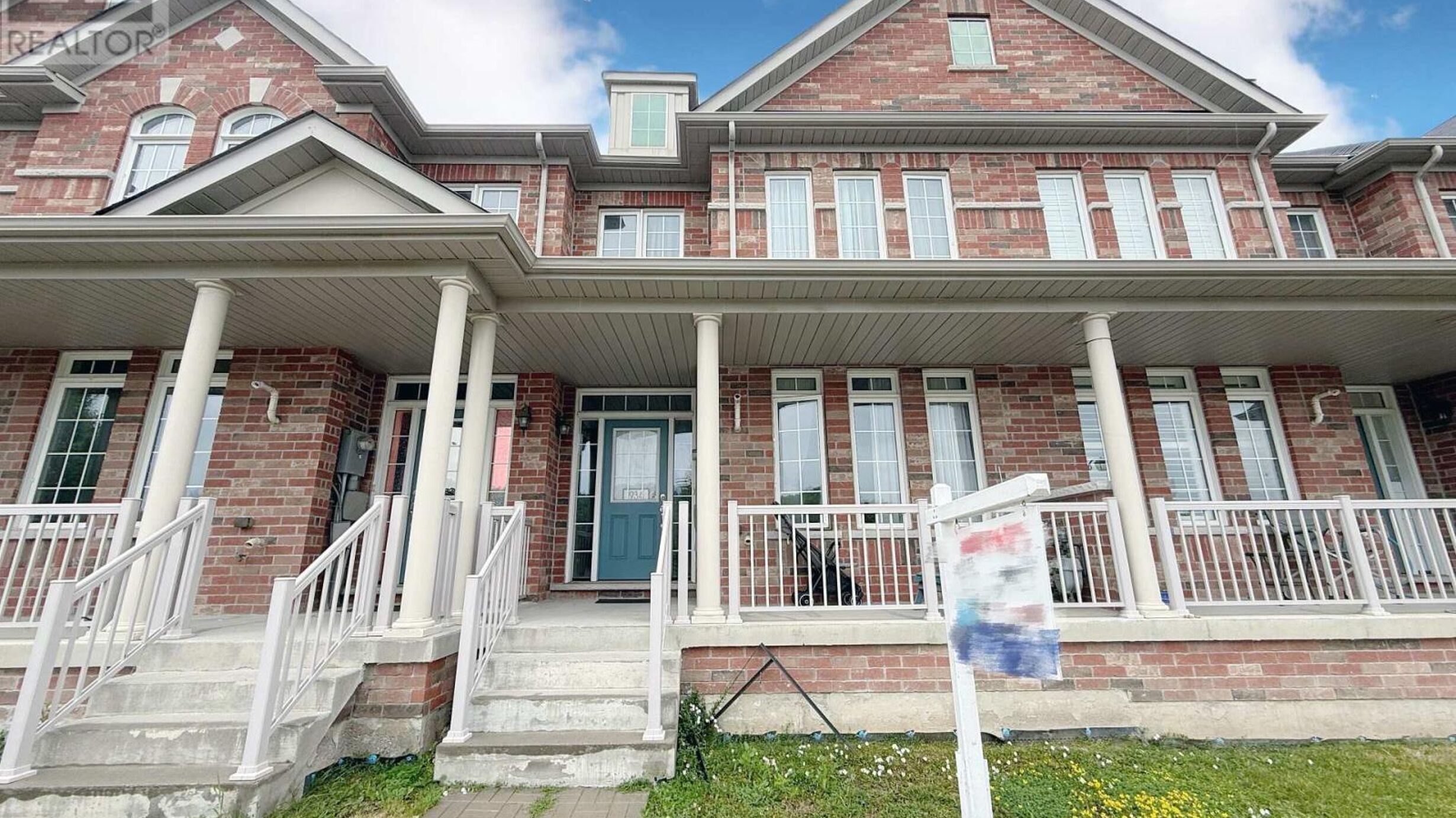 934 CASTLEMORE AVENUE Image