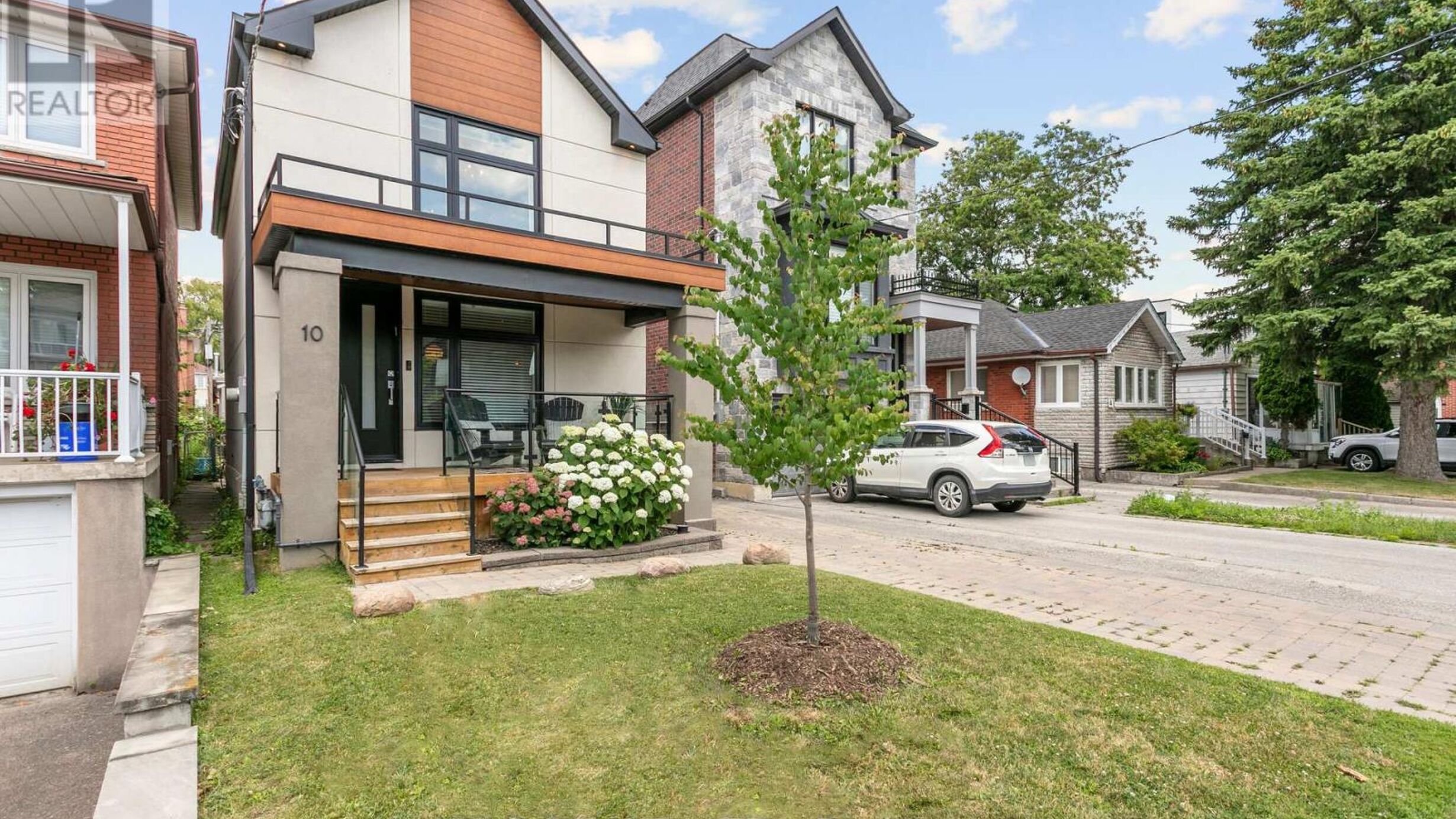 10 HOLLAND PARK AVENUE Image