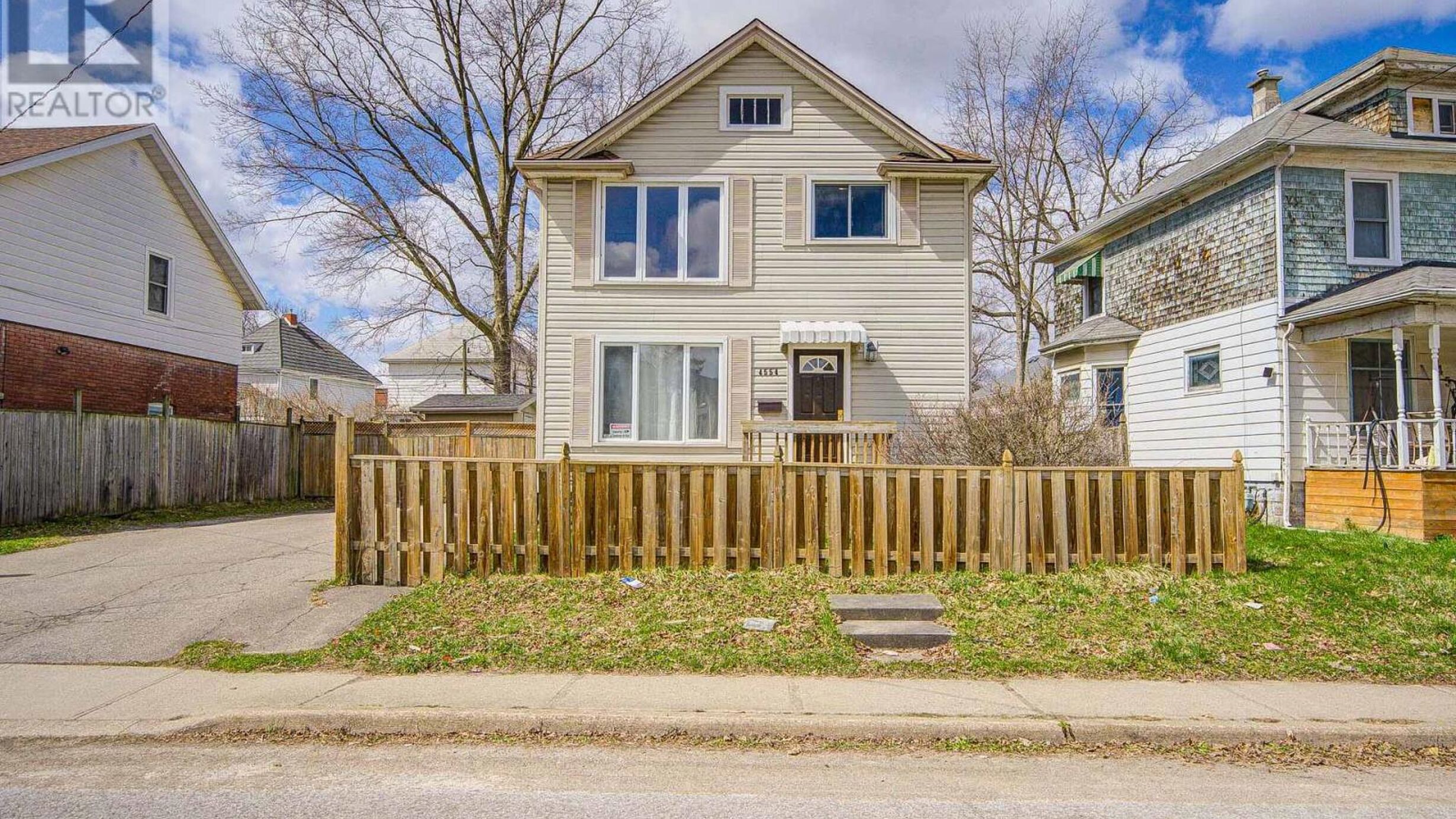 4554 RYERSON CRESCENT Image