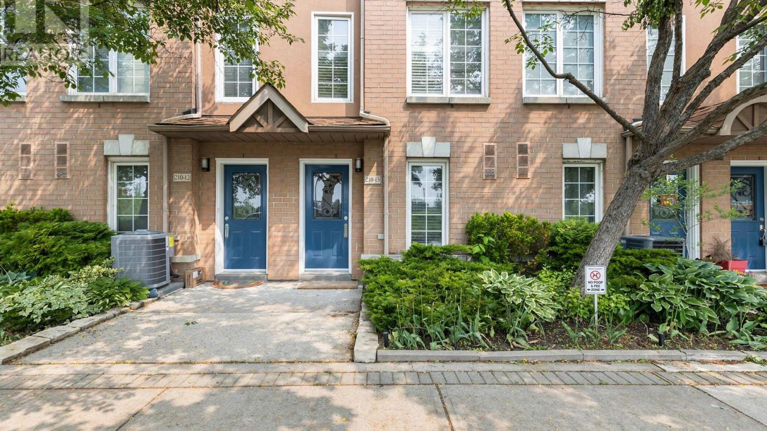 13 - 210 MANITOBA STREET Image