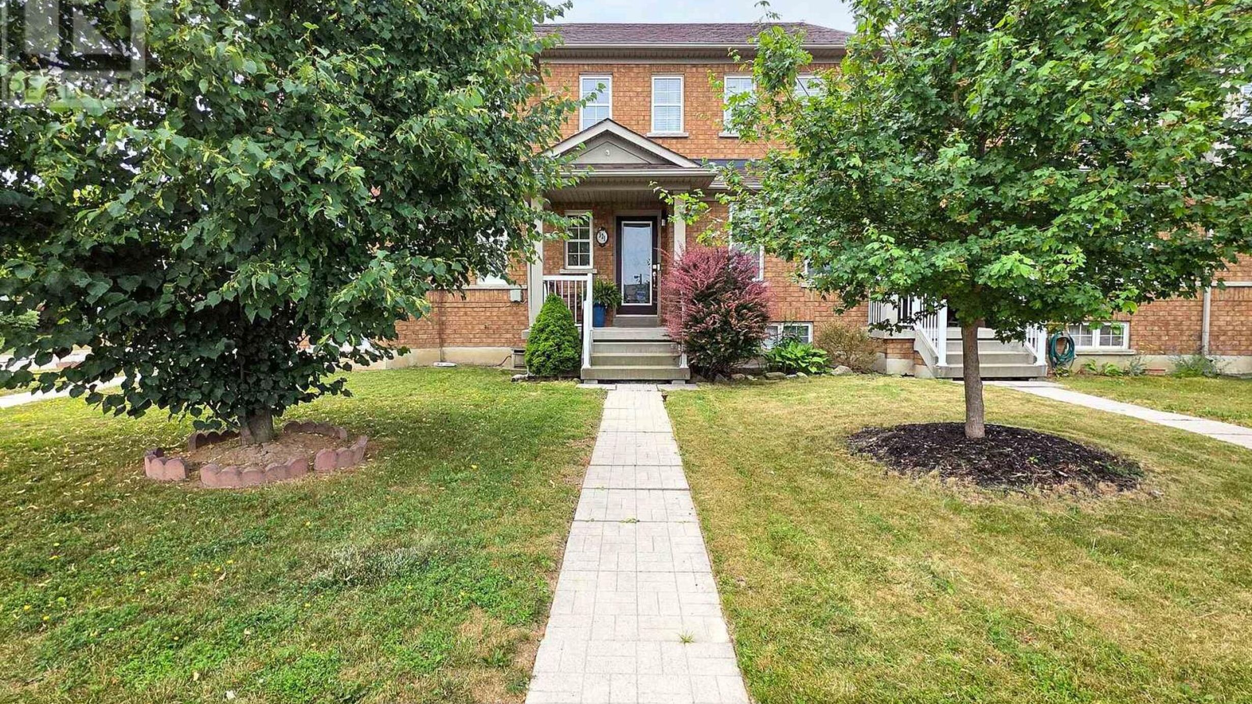 321 DAVOS ROAD Image