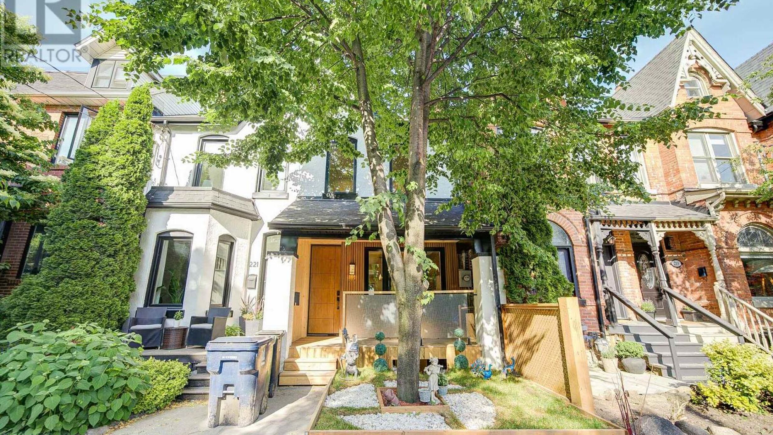 219 LOGAN AVENUE Image