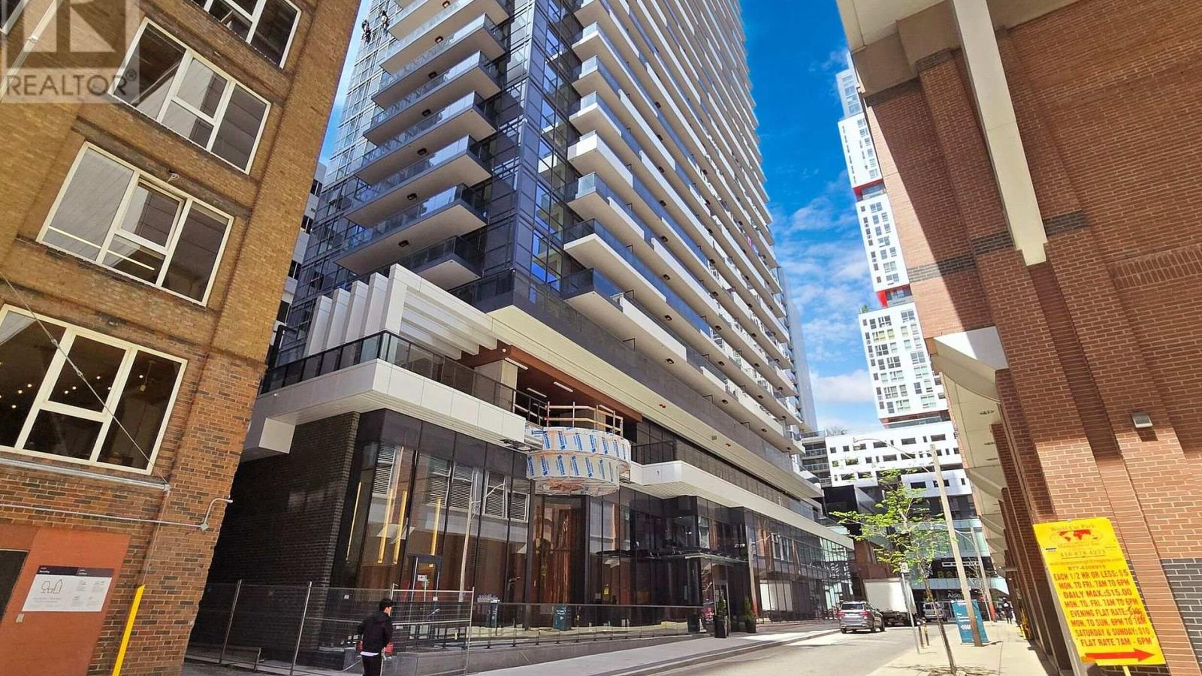 4802 - 38 WIDMER STREET Image
