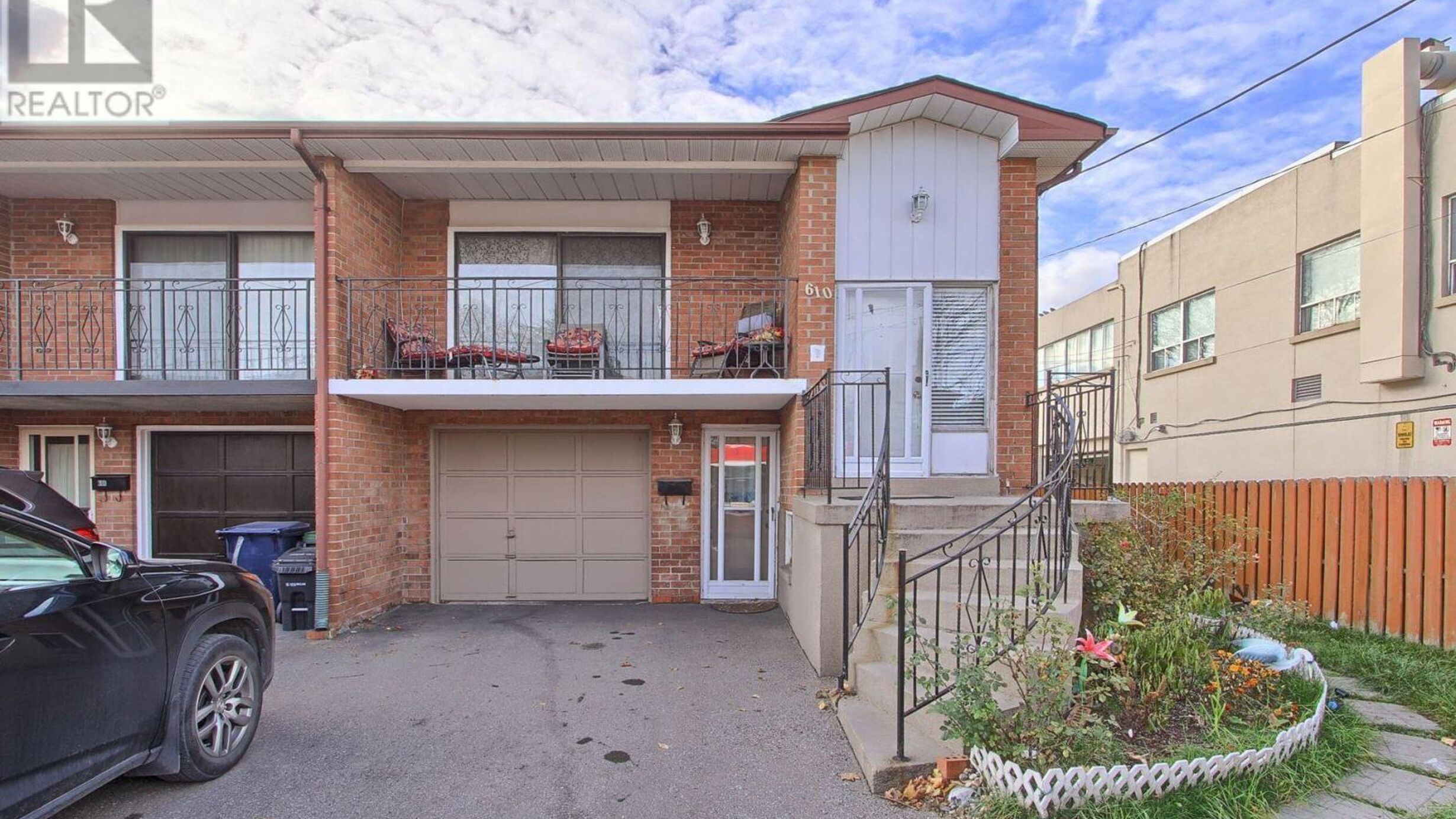610 VAUGHAN ROAD Image