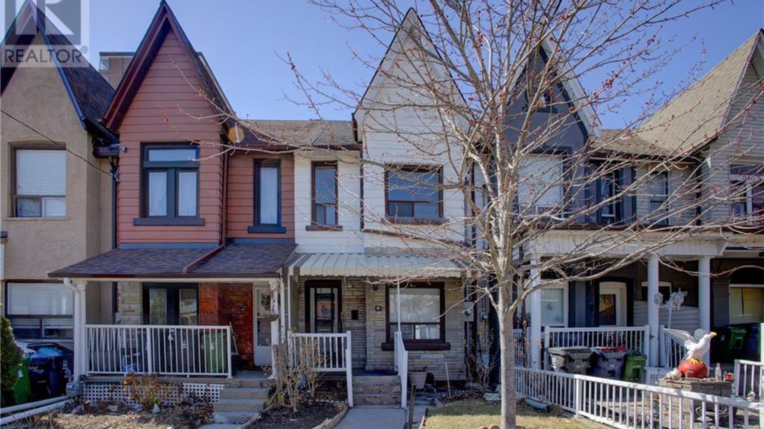 82 UXBRIDGE Avenue Image