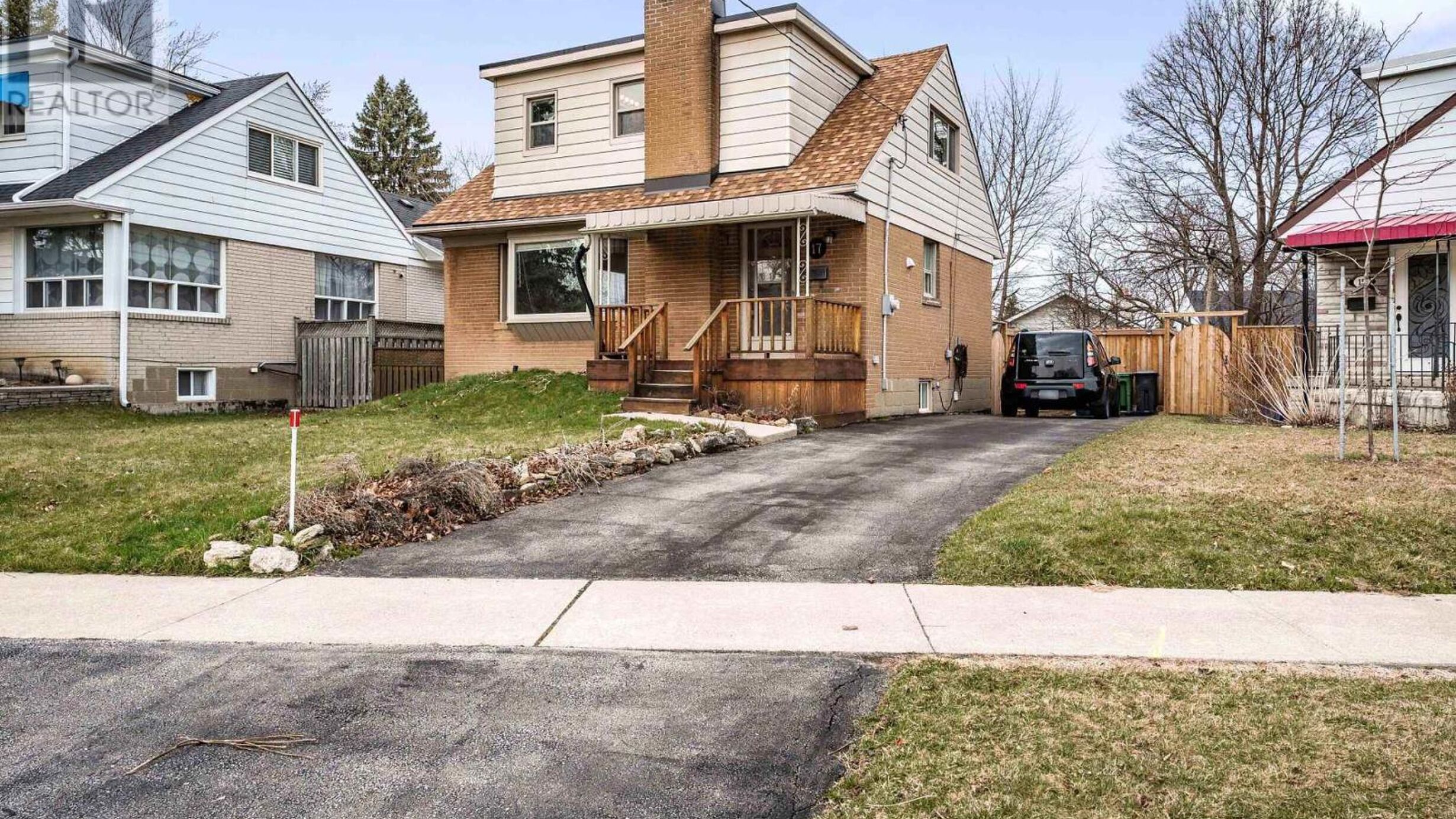 17 TOFIELD CRESCENT Image