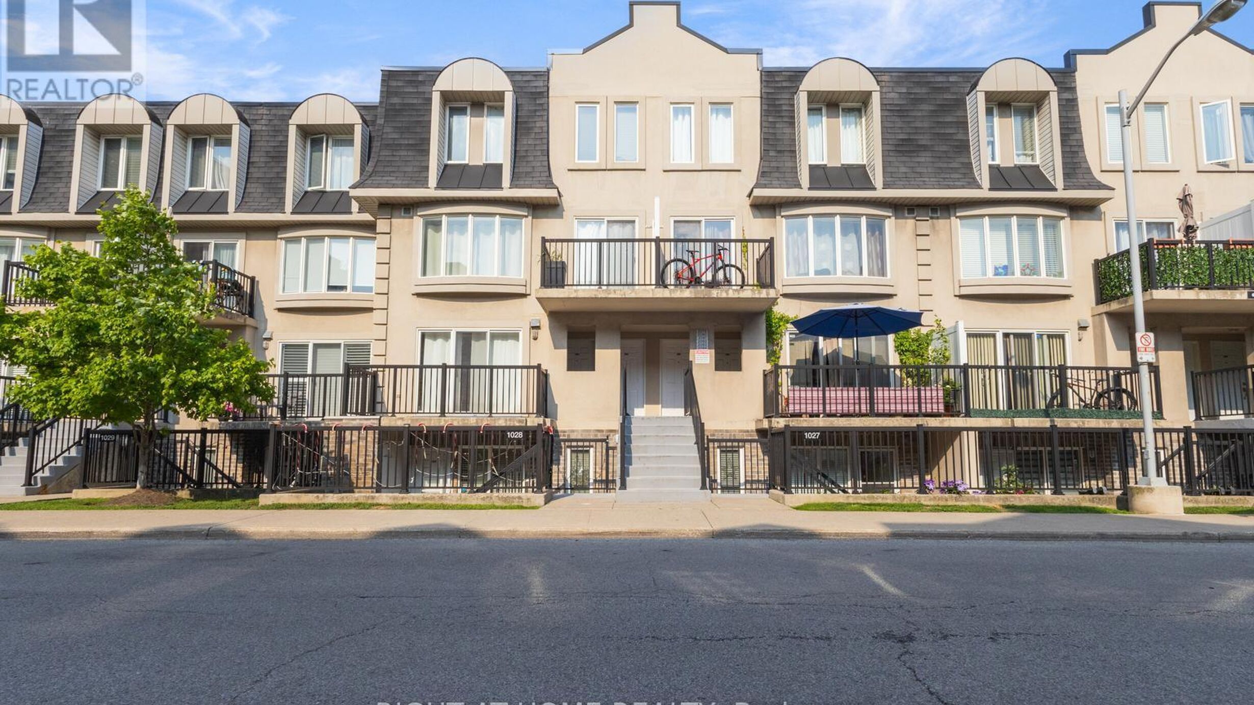2083 - 65 GEORGE APPLETON WAY E Image
