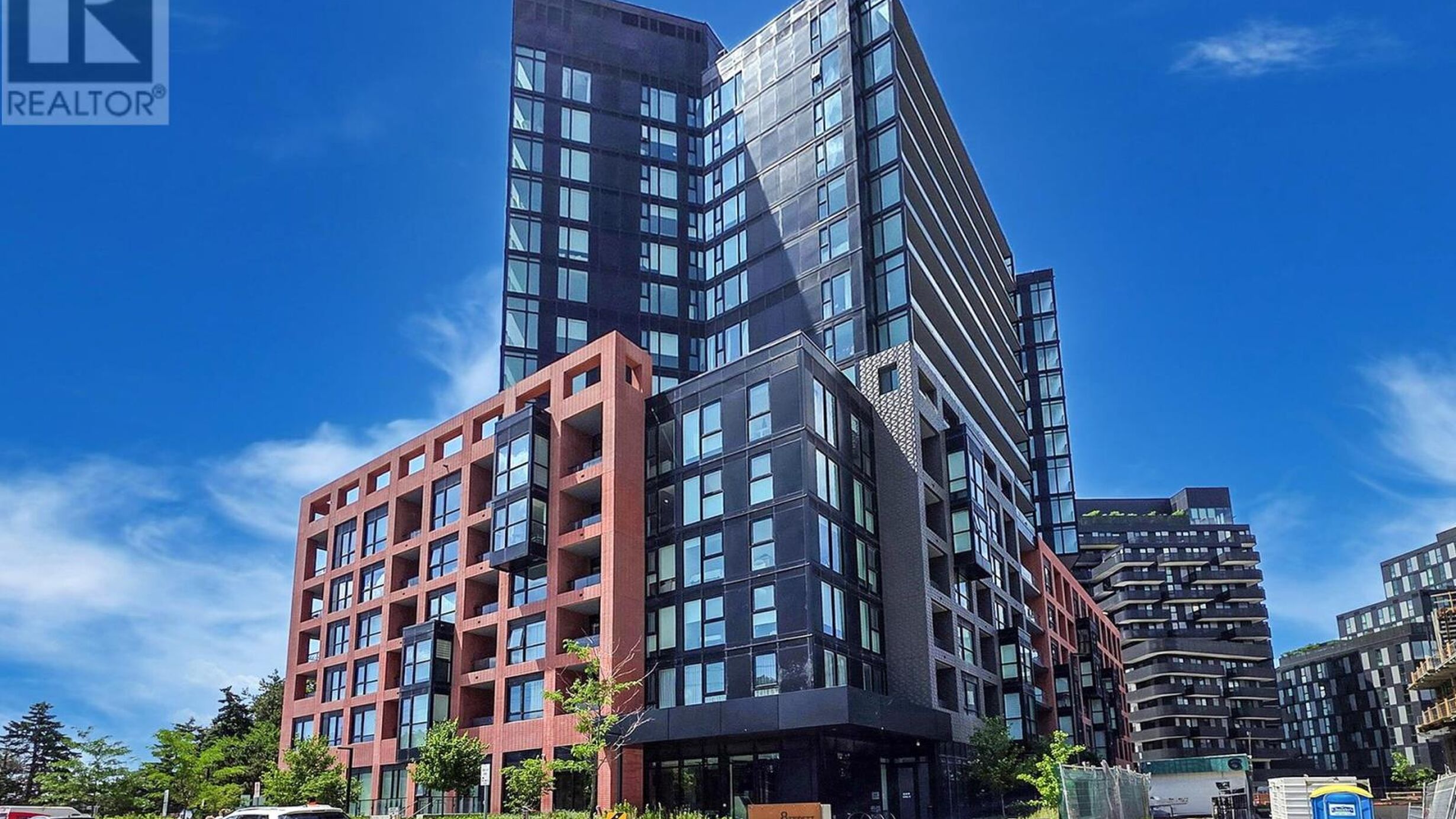 1305 - 8 TIPPETT ROAD Image