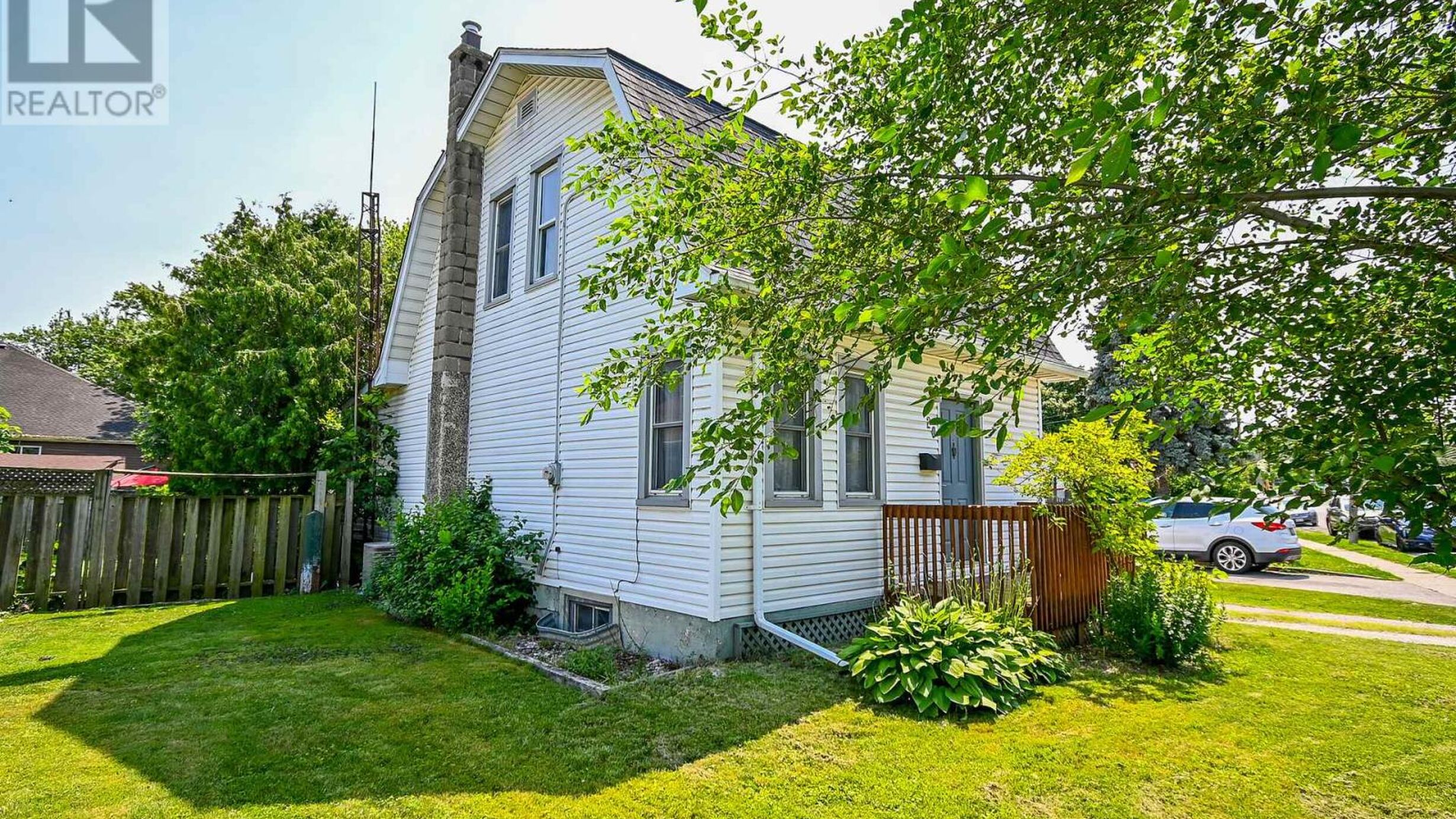 20 TOWNLINE ROAD E Image
