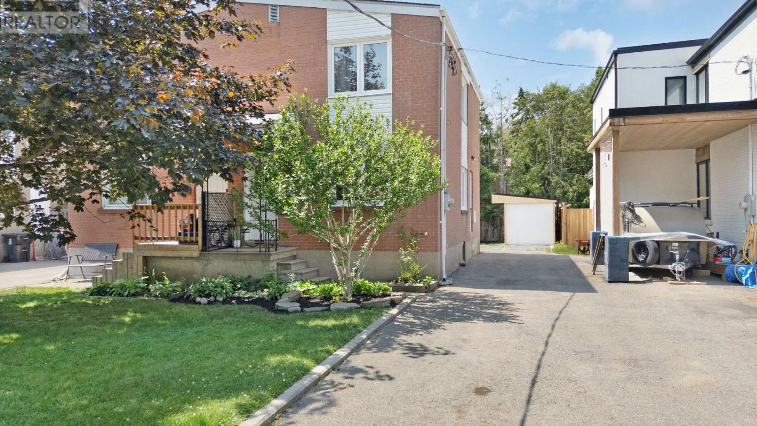 46 VAN STASSEN BOULEVARD Image