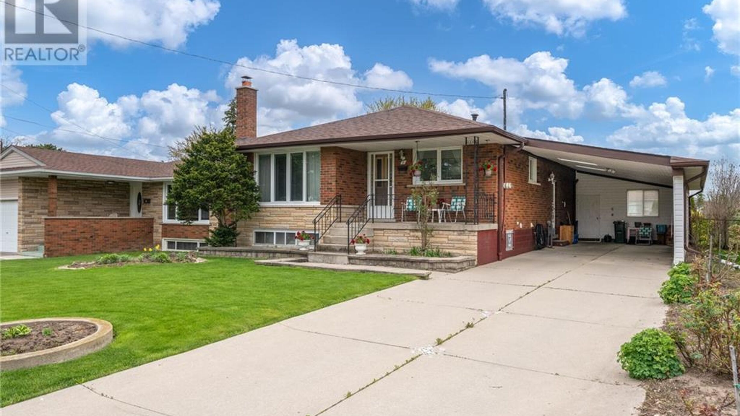 71 LILACSIDE Drive Image