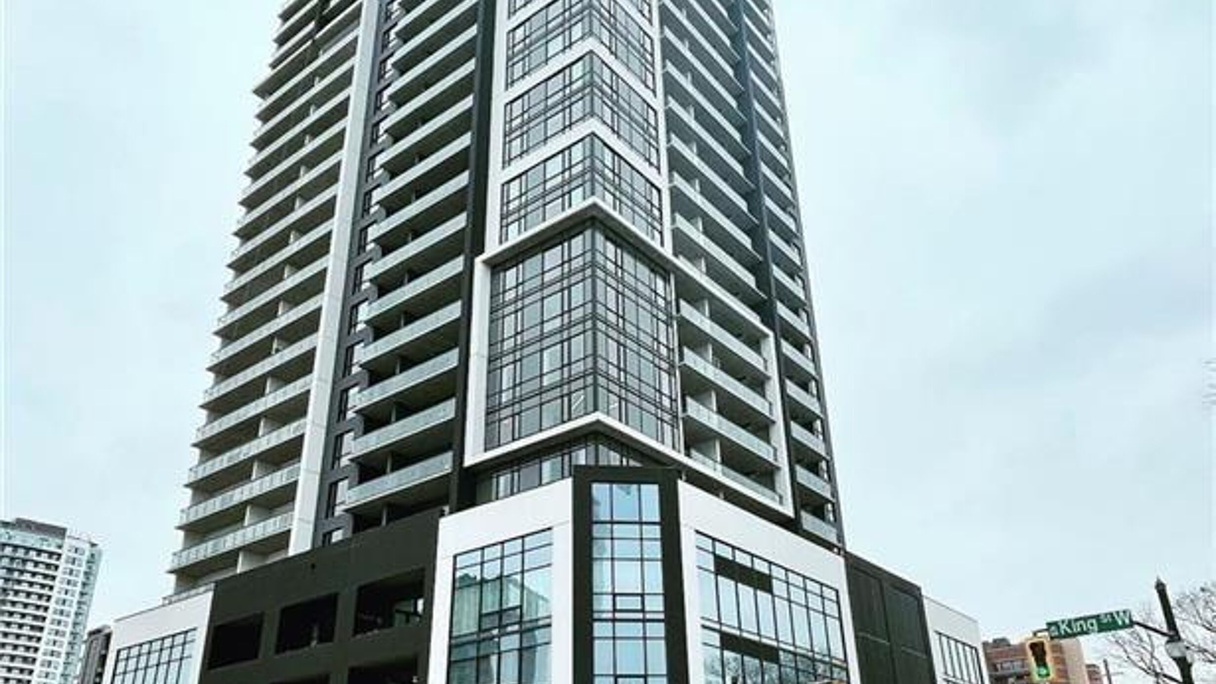 15 S QUEEN Street S Unit# 1909 Image