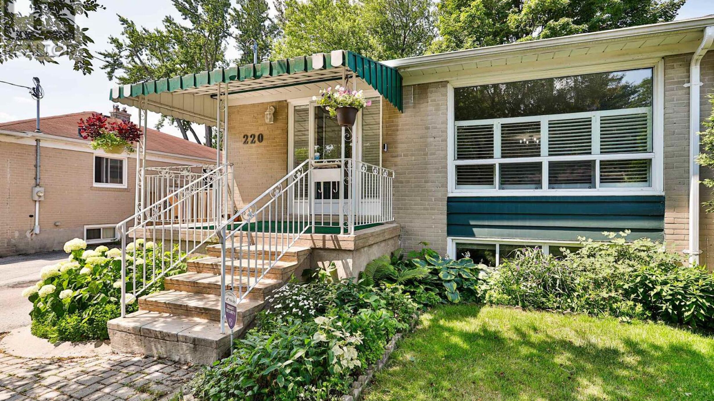 220 NEAL DRIVE Image