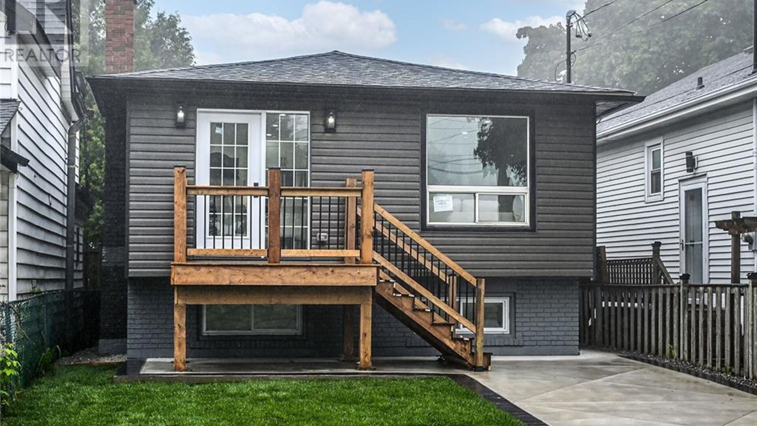 944 CONCESSION Street Image