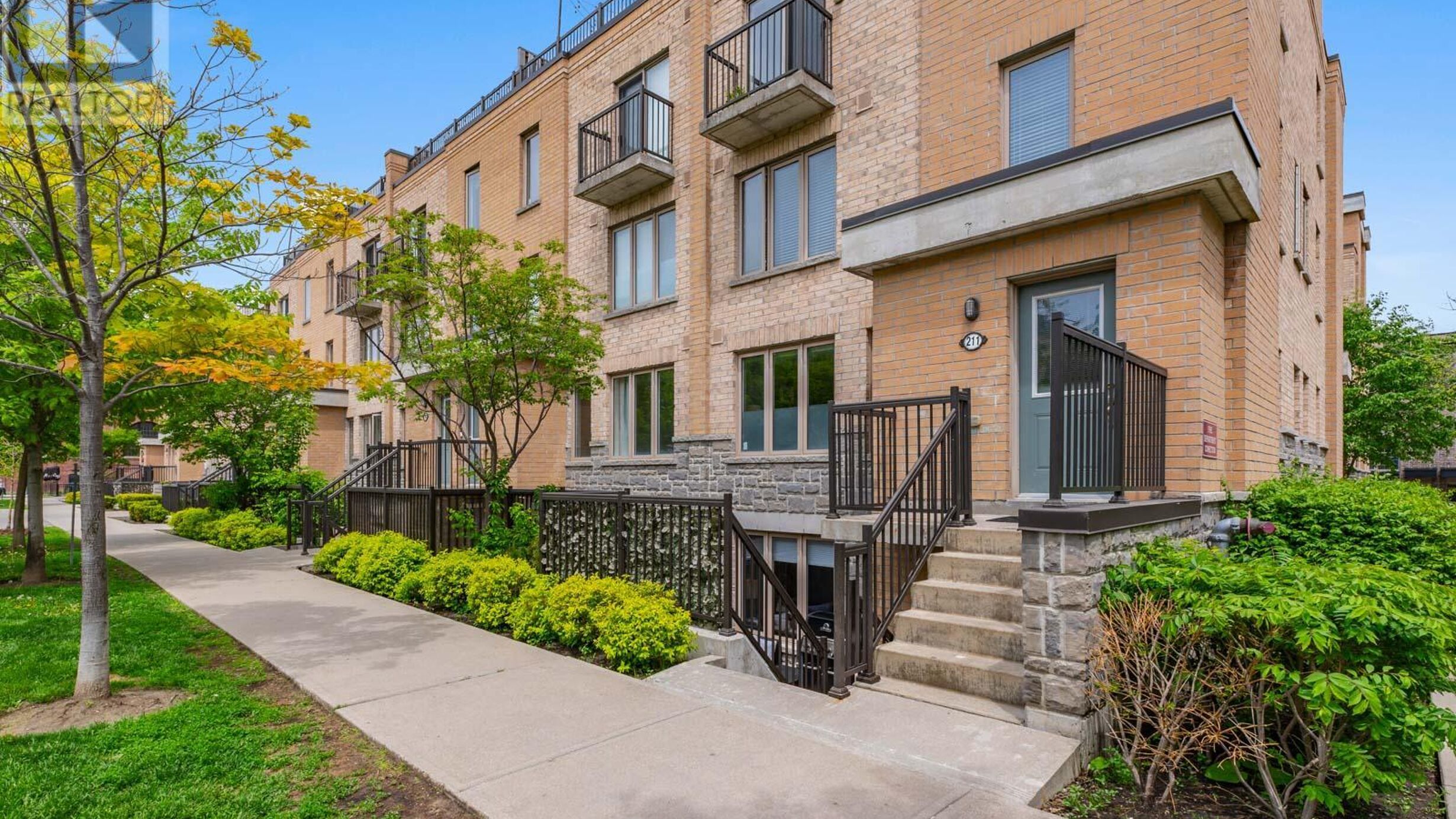 111 - 9 FOUNDRY AVENUE Image