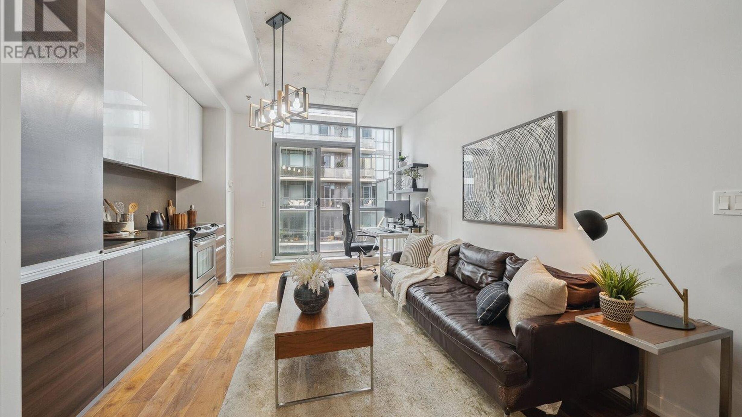 602 - 8 GLADSTONE AVENUE Image