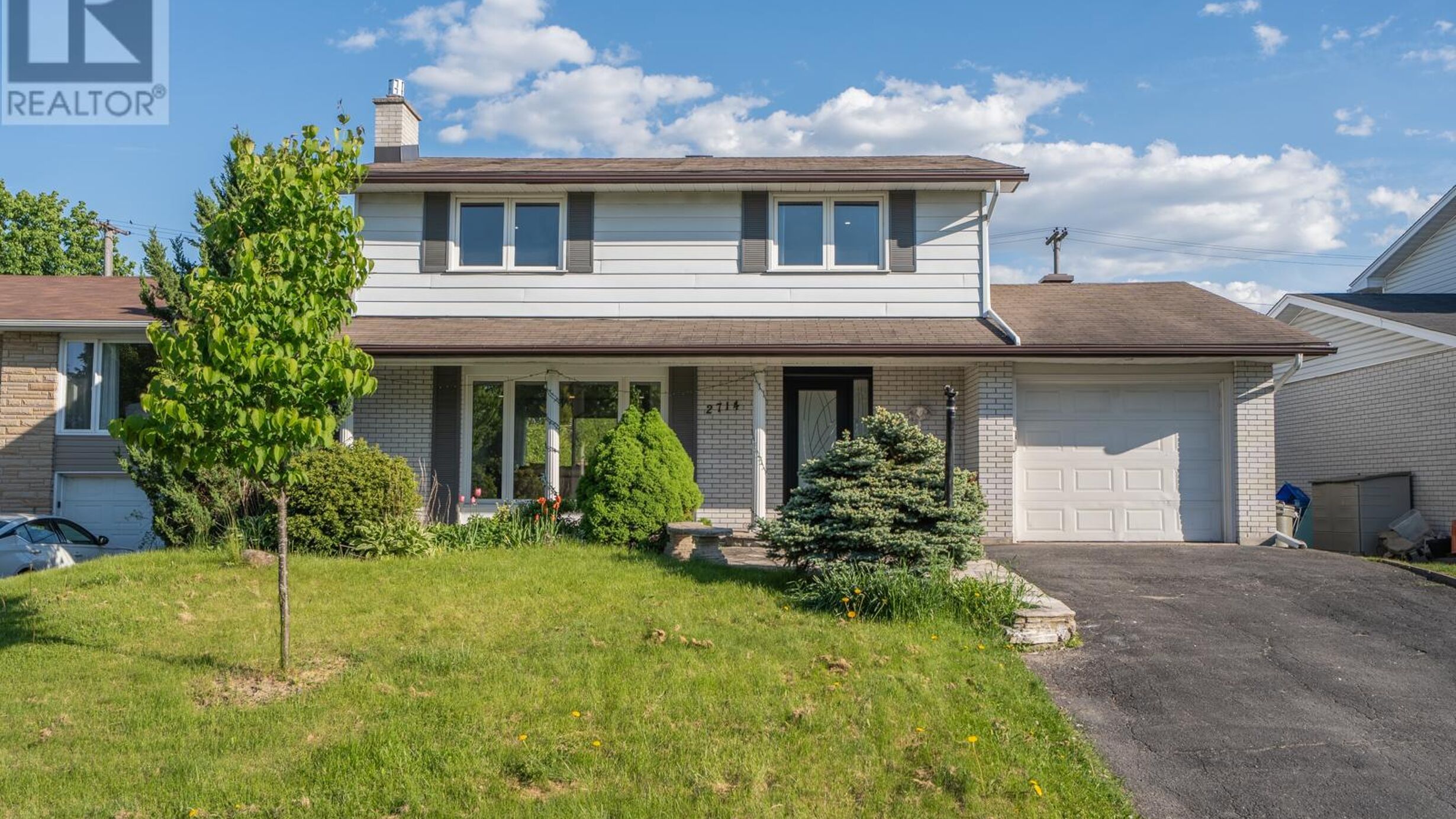 2714 HICKSON CRESCENT Image
