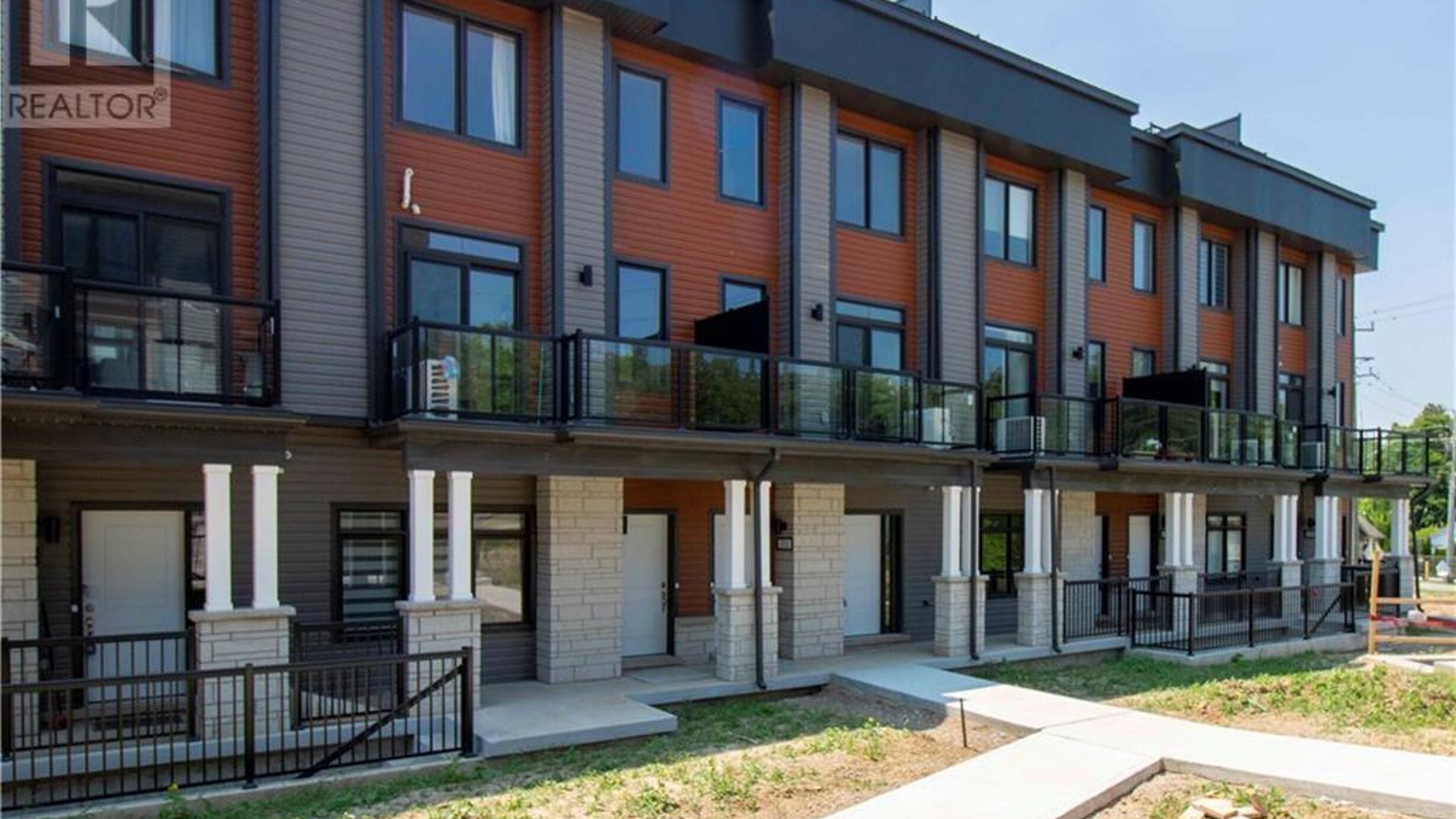 2 WILLOW STREET Unit# 32 Image