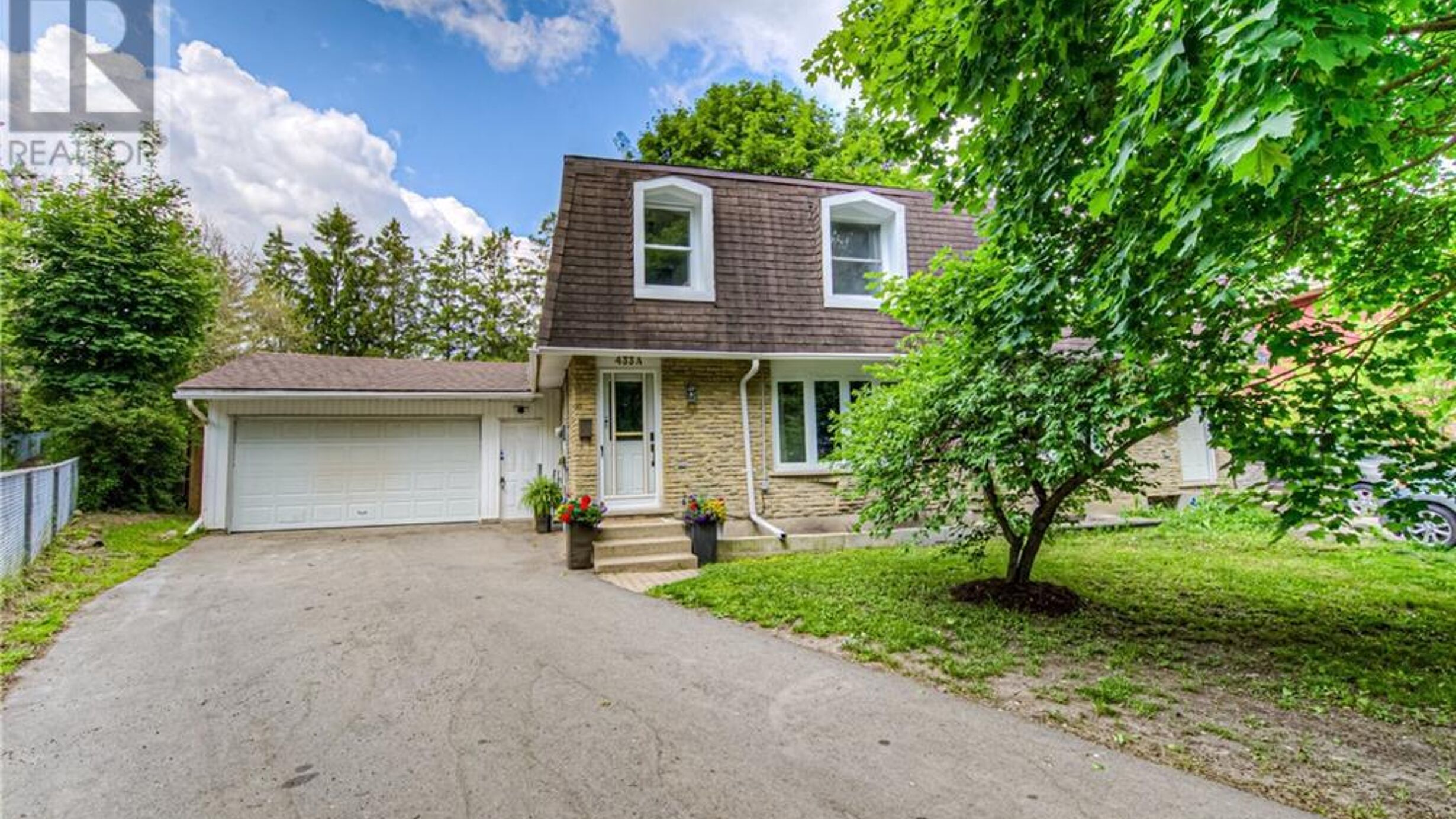 433 MIDWOOD Crescent Unit# A Image