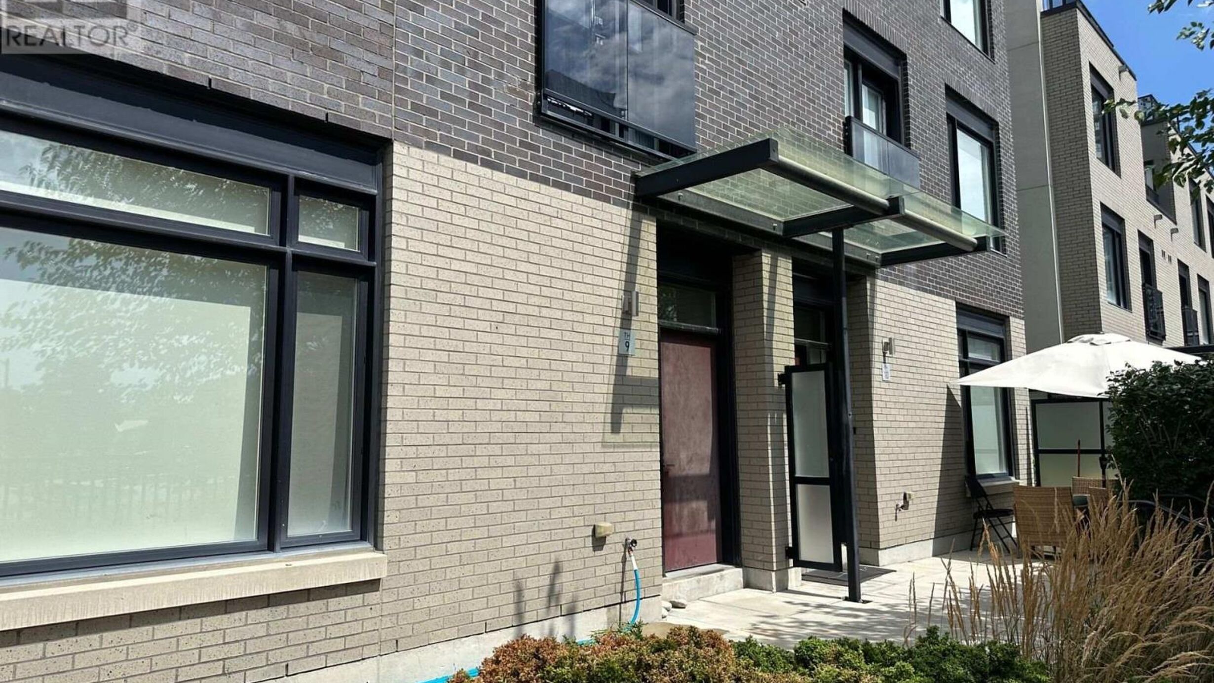 9 - 4020 PARKSIDE VILLAGE DRIVE Image