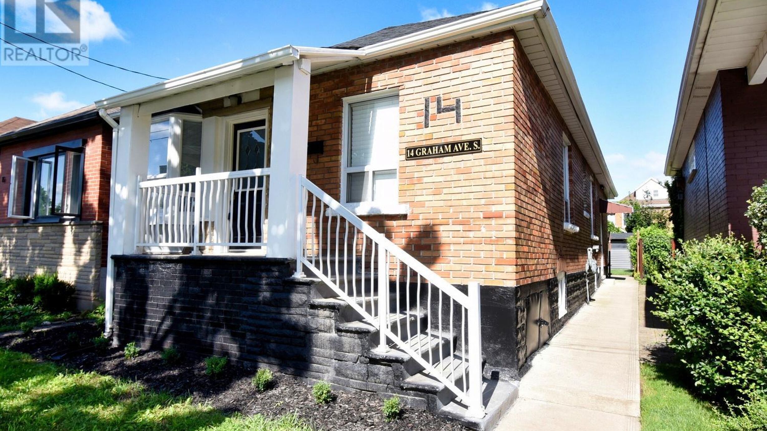 14 GRAHAM AVENUE S Image
