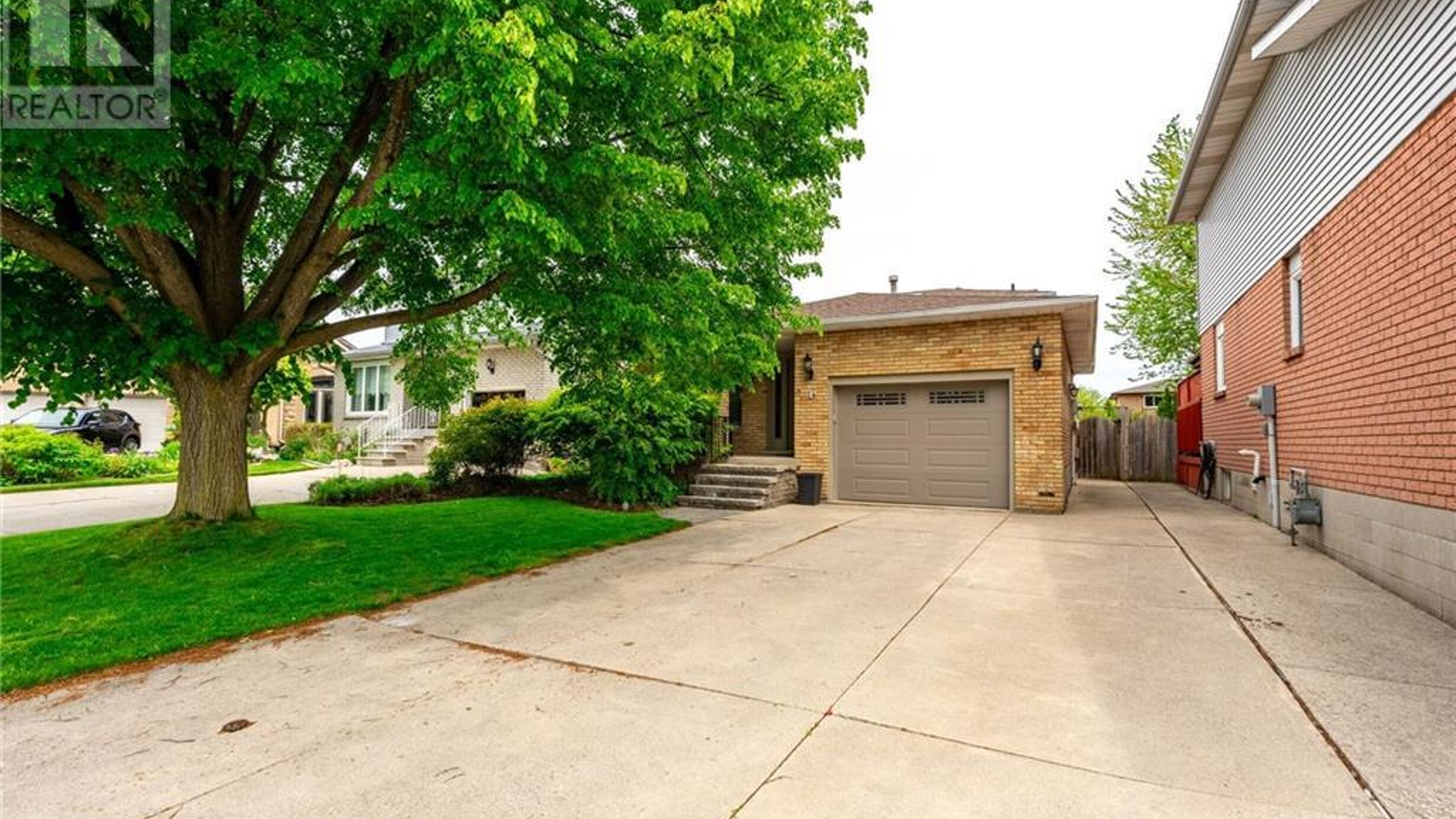 14 VISTA Court Image