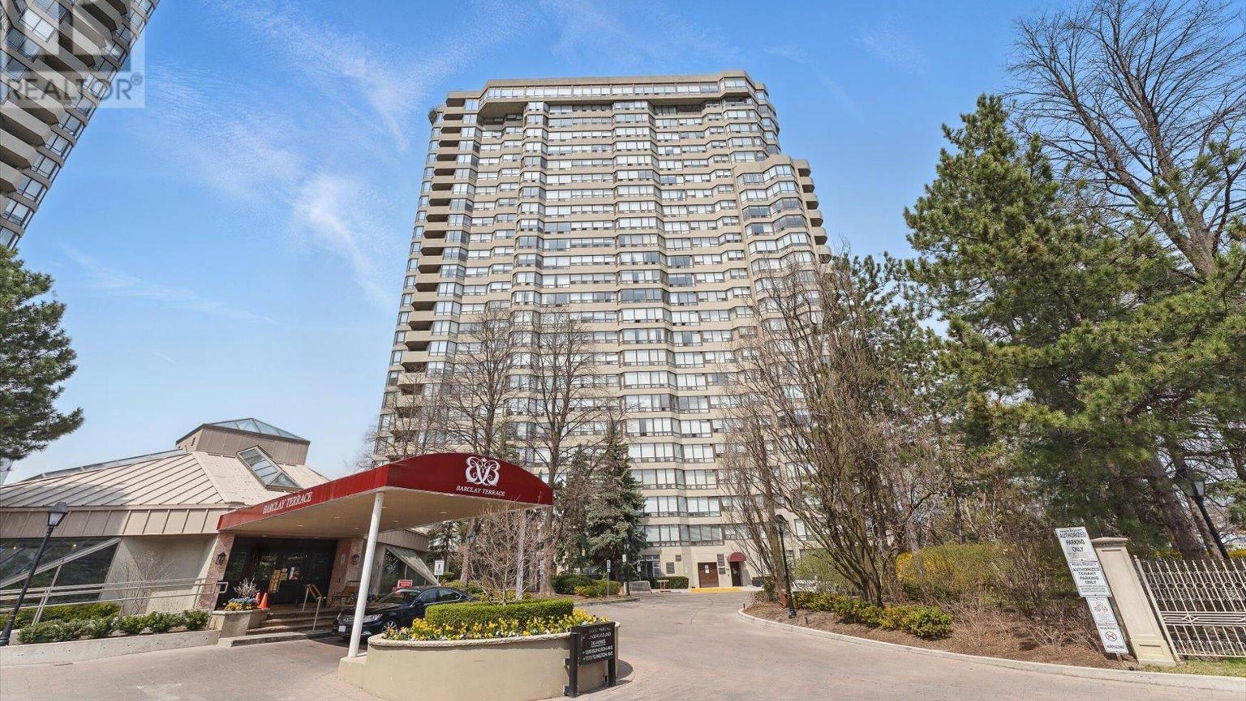 209 - 1320 ISLINGTON AVENUE Image