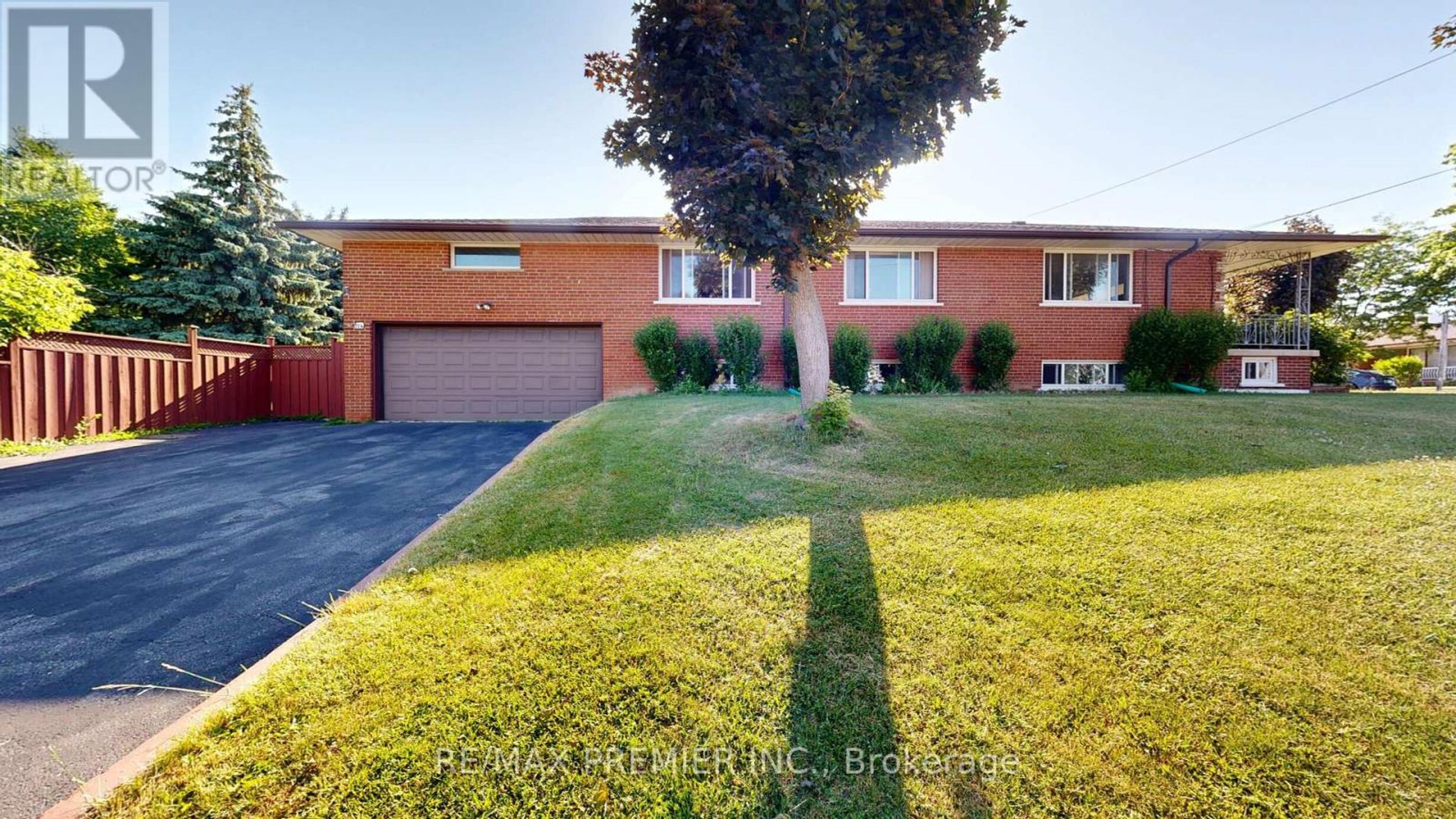 574 QUEENS DRIVE Image