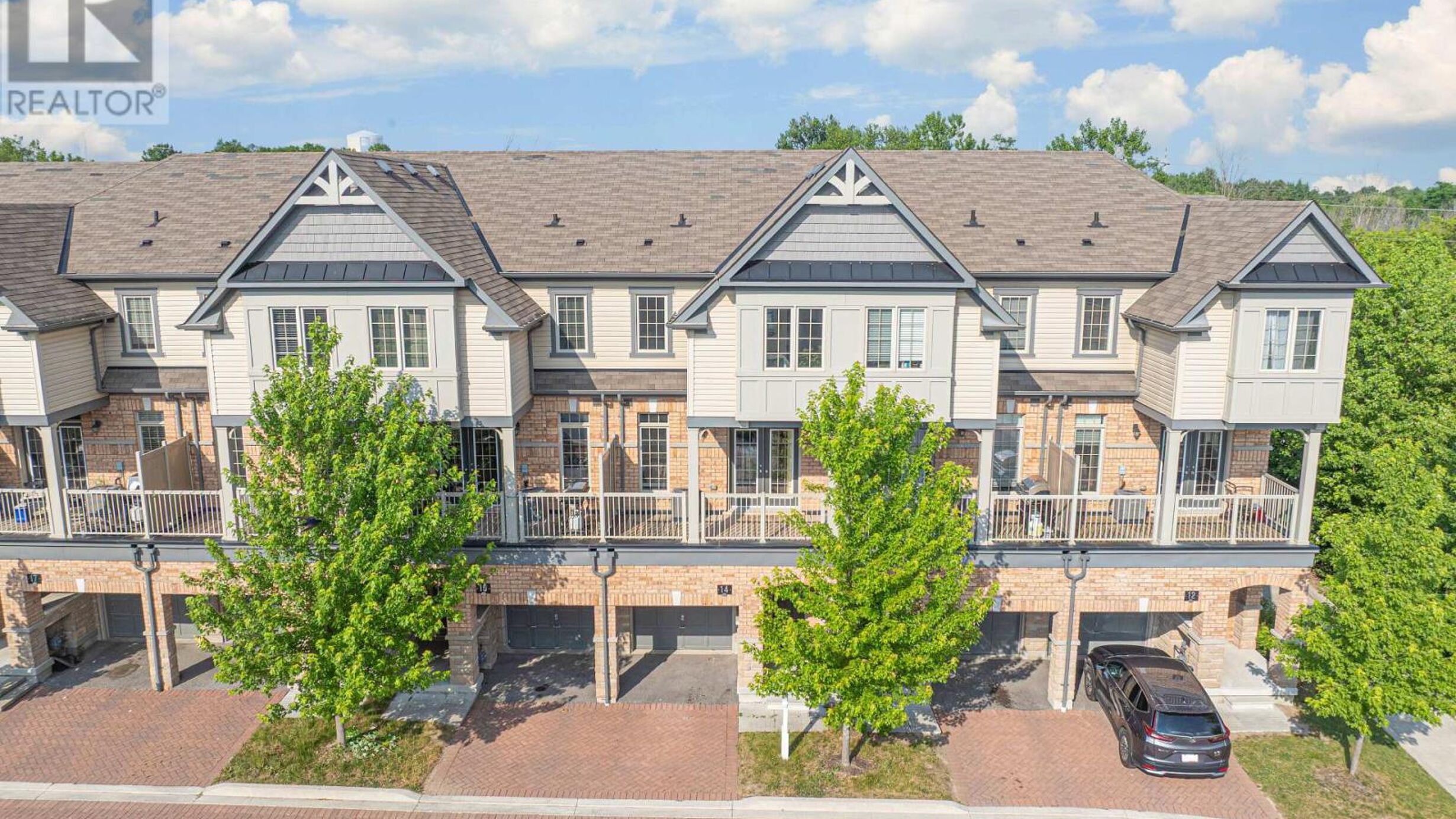 14 - 285 FINCH AVENUE Image