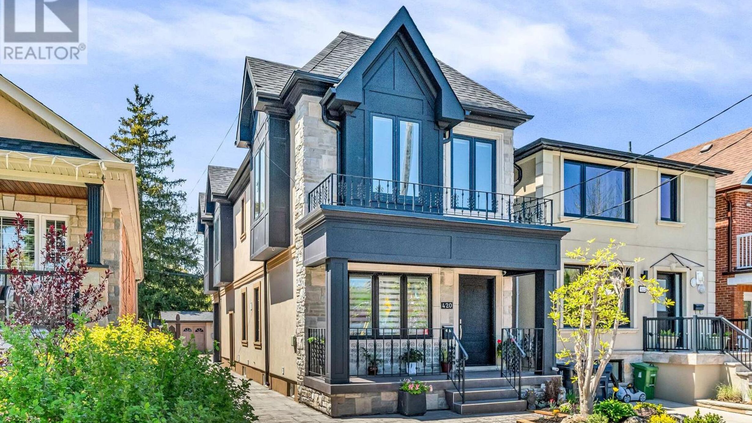 420 HARVIE AVENUE Image