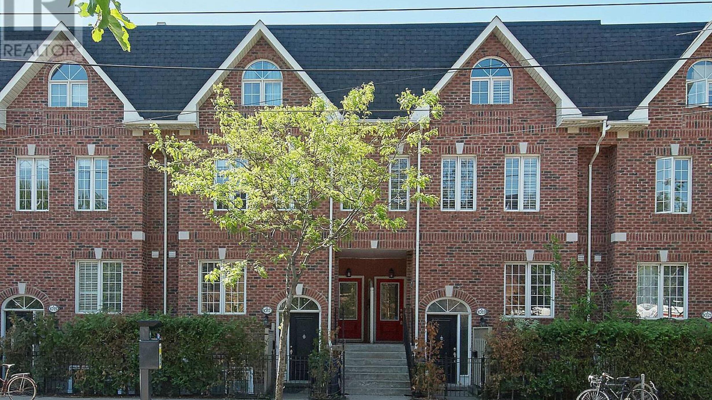 1019B COLLEGE STREET Image