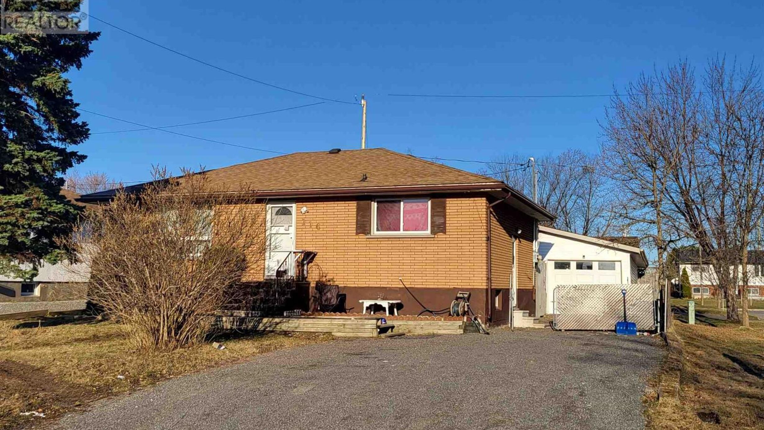 116 Huntington CT Image