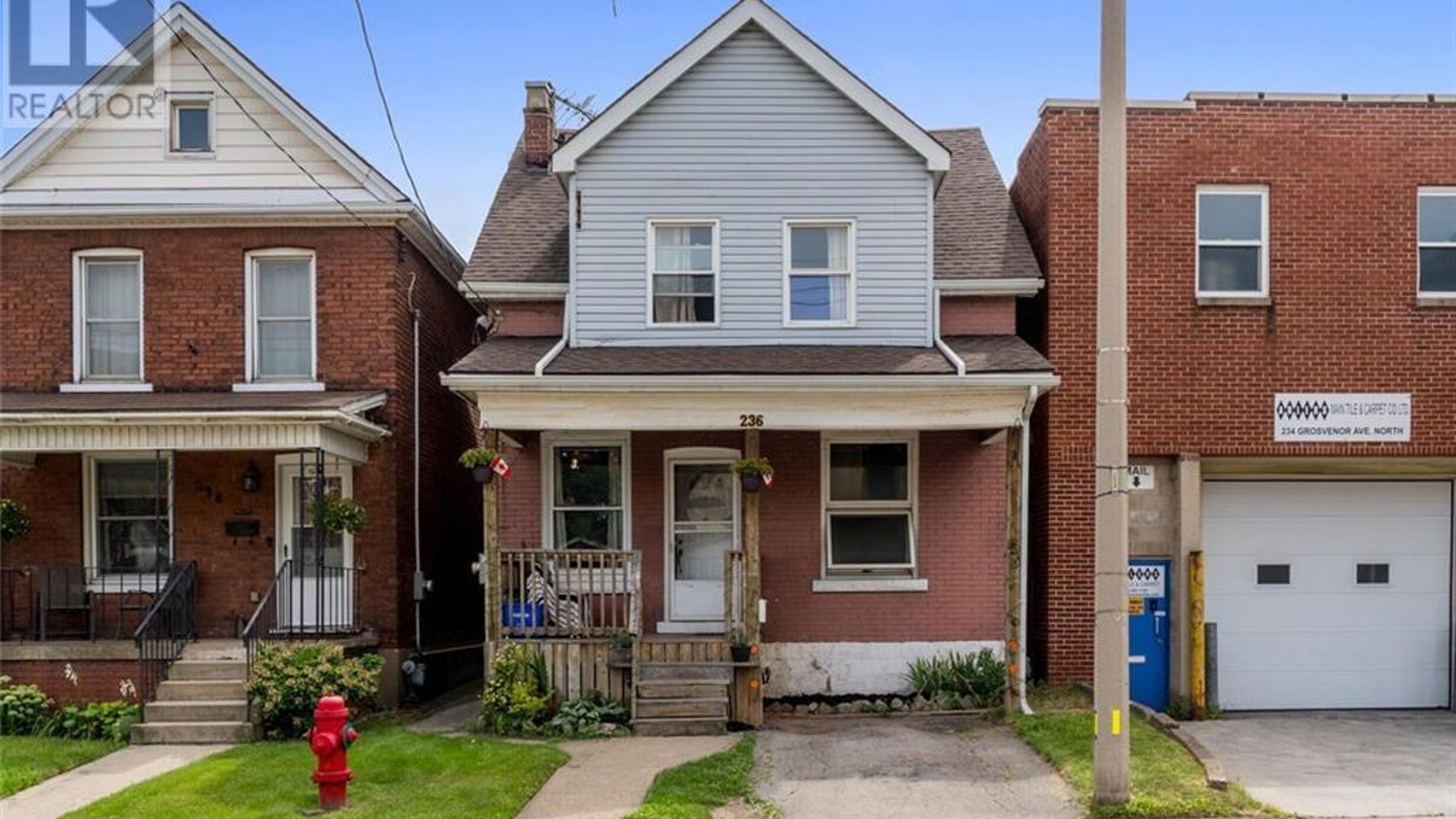 236 GROSVENOR Avenue N Image