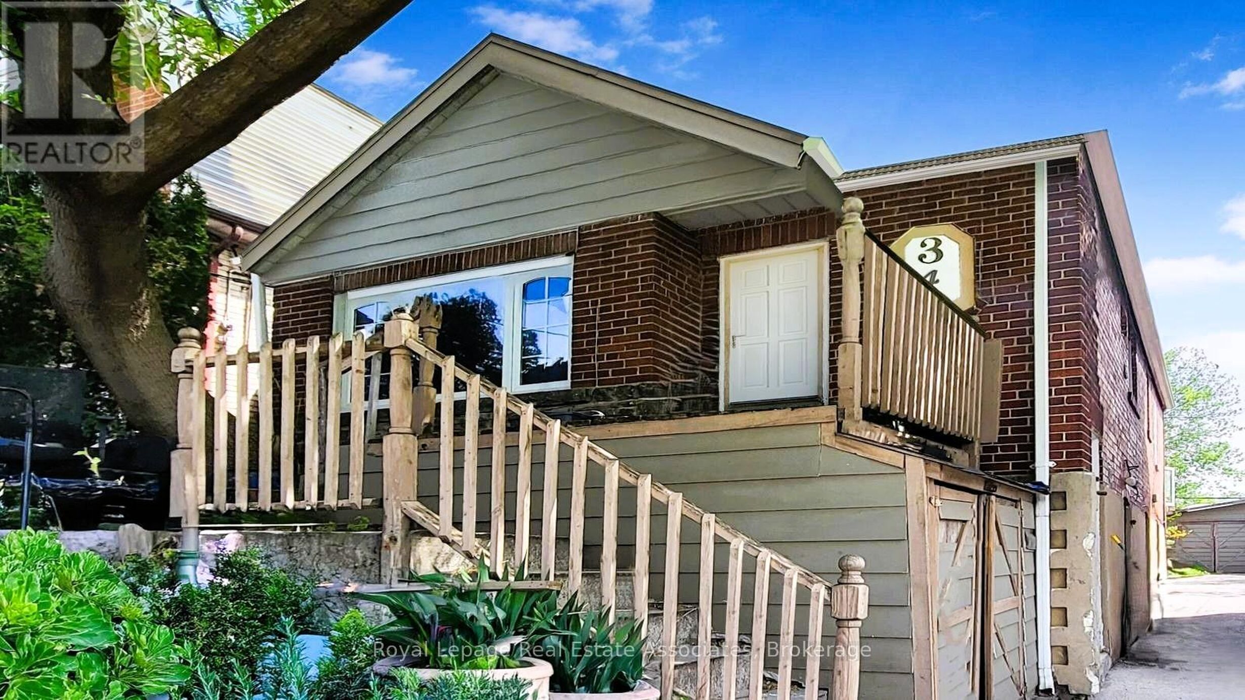 343 KANE AVENUE Image