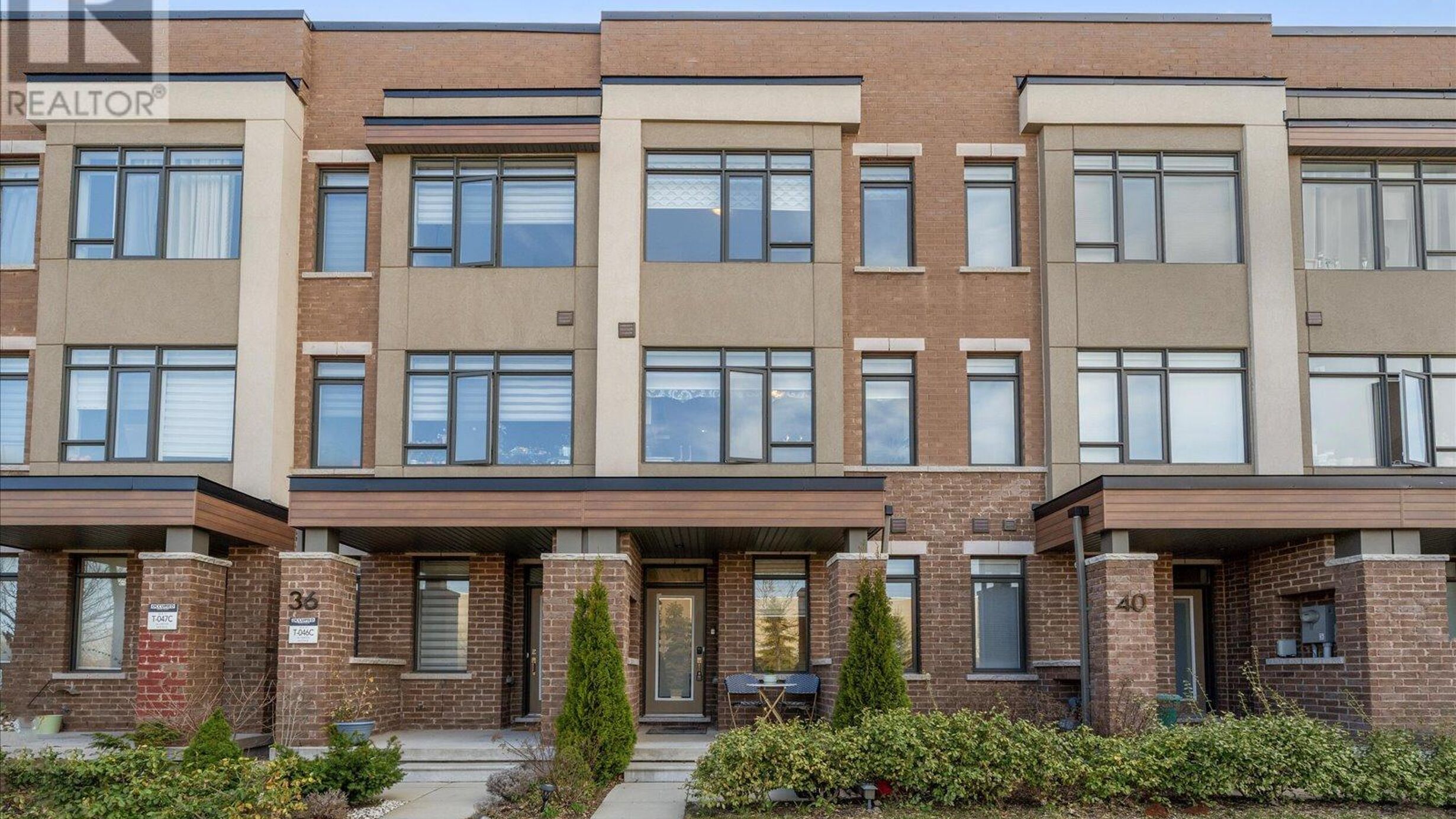 38 TROON AVENUE Image