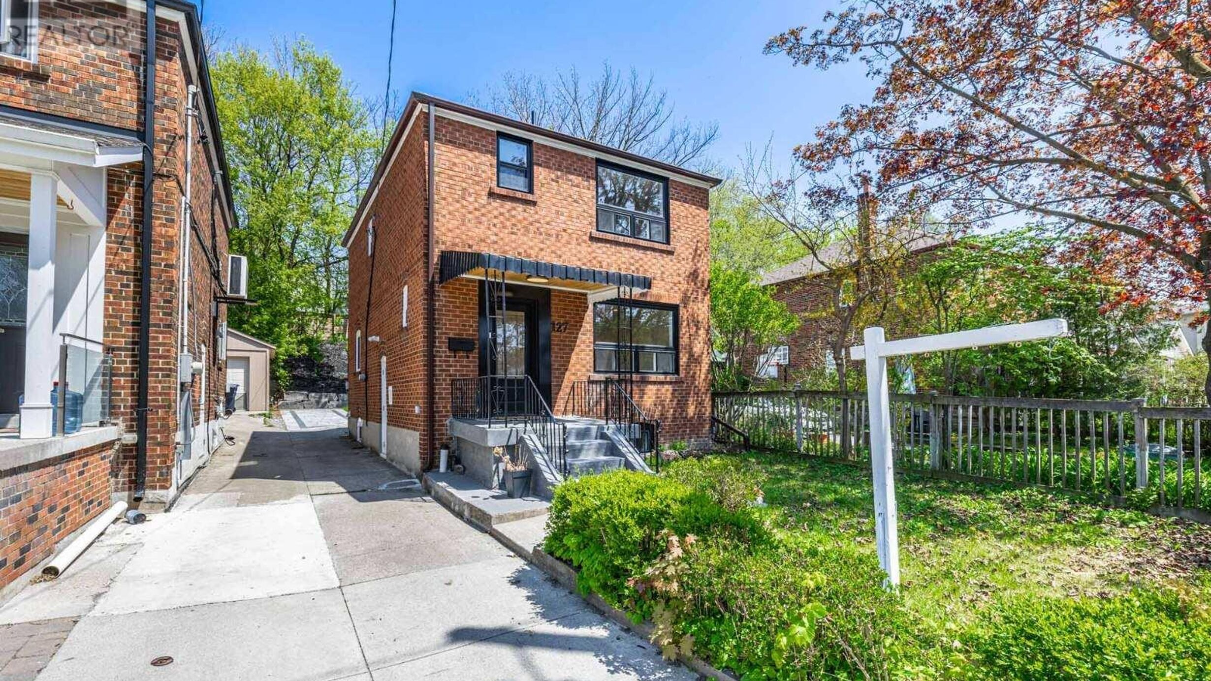 127 HIGHFIELD ROAD Image