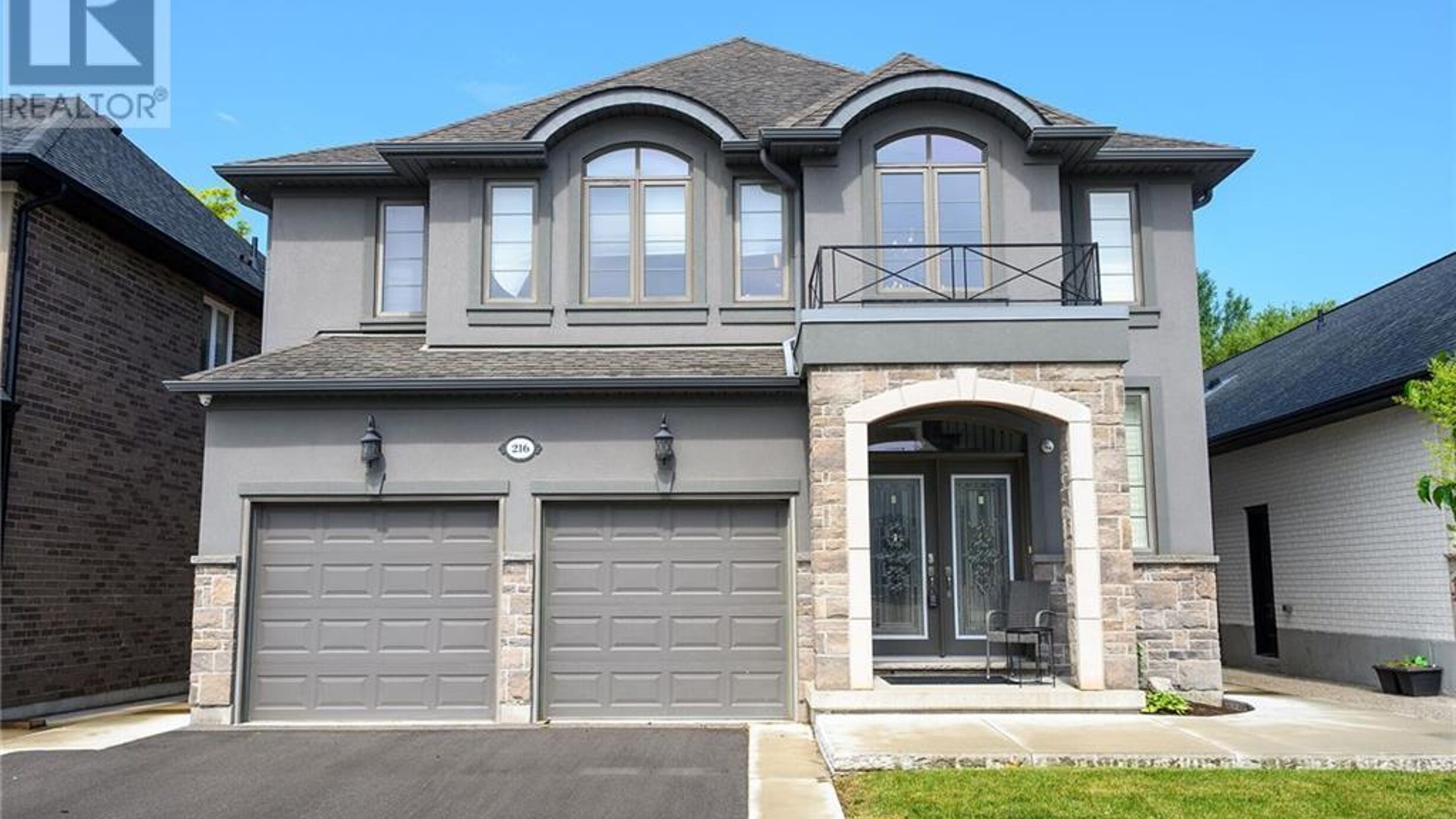 216 ELEANOR Avenue Image