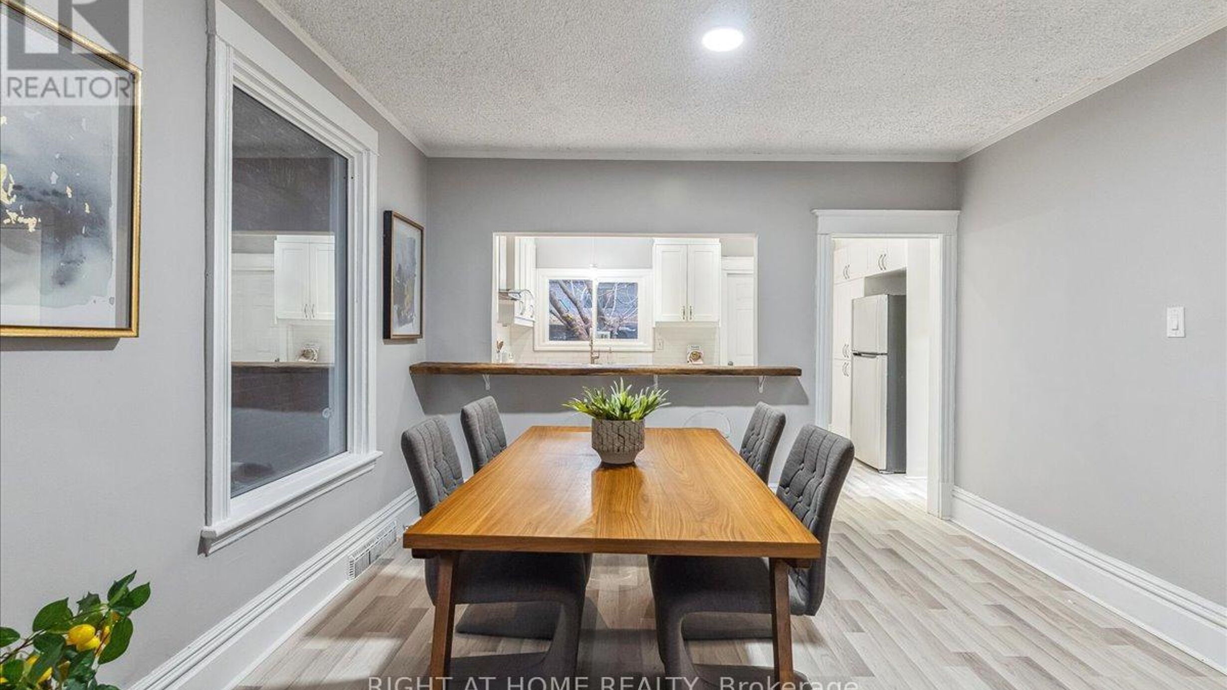 16 BIRCH AVENUE E Image