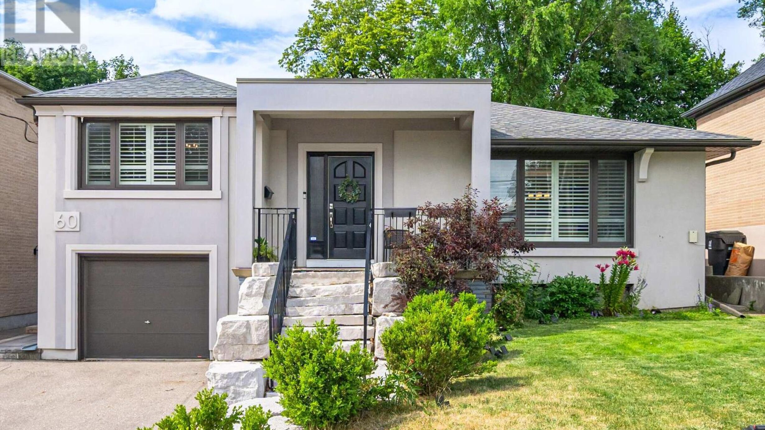 60 DEEVALE ROAD Image