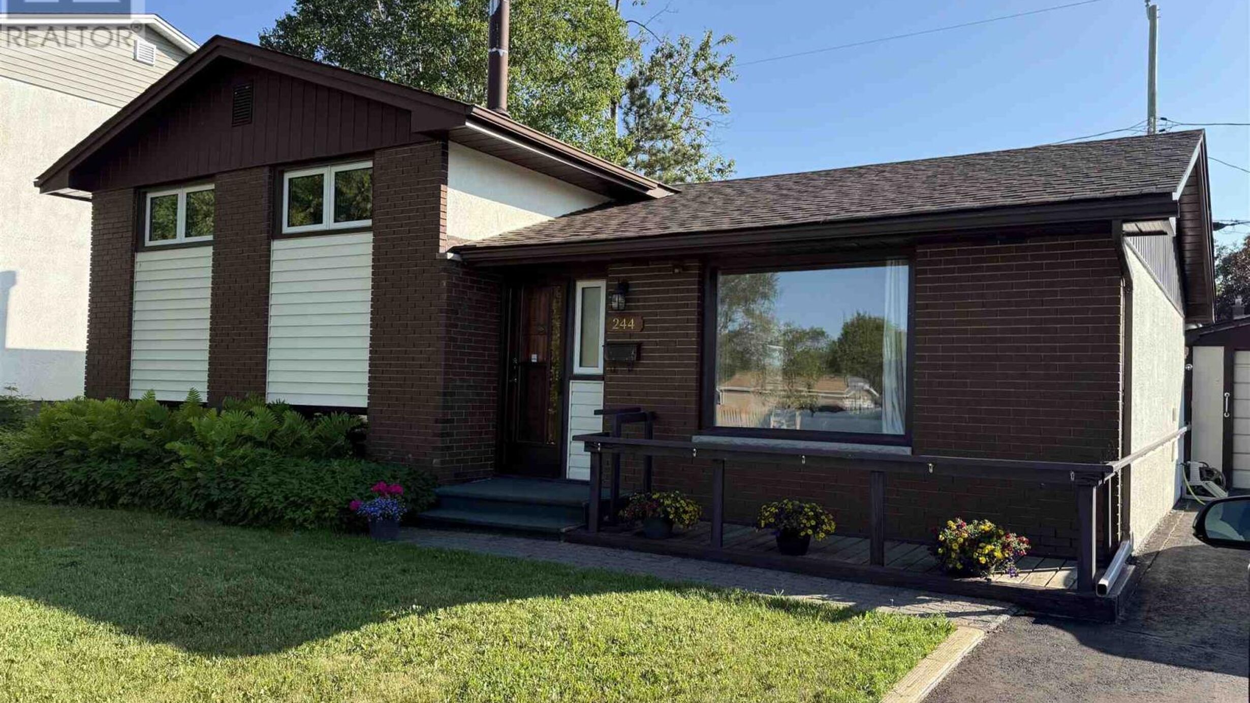 244 Poplar Ave Image