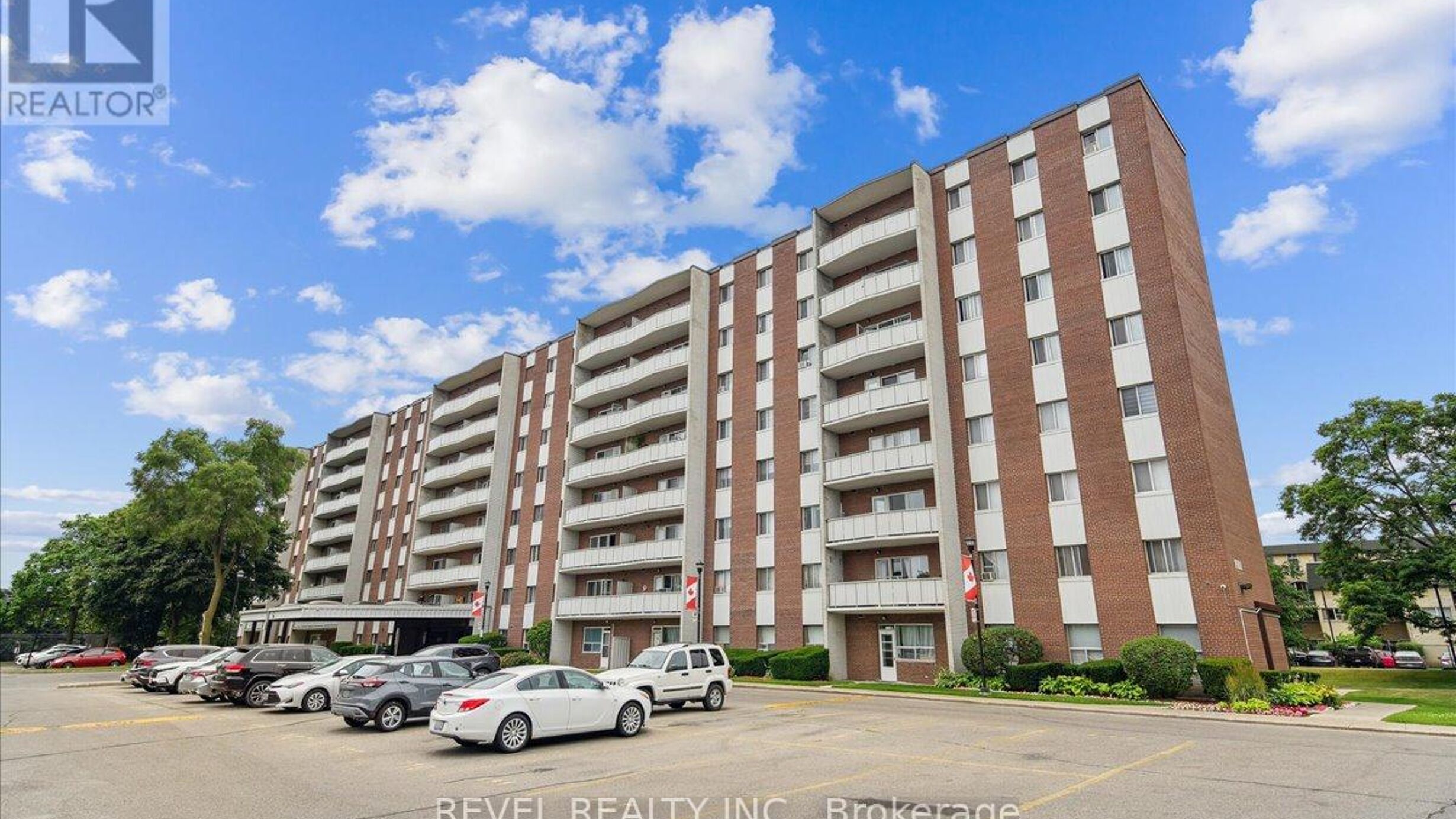 615 - 1660 BLOOR STREET E Image