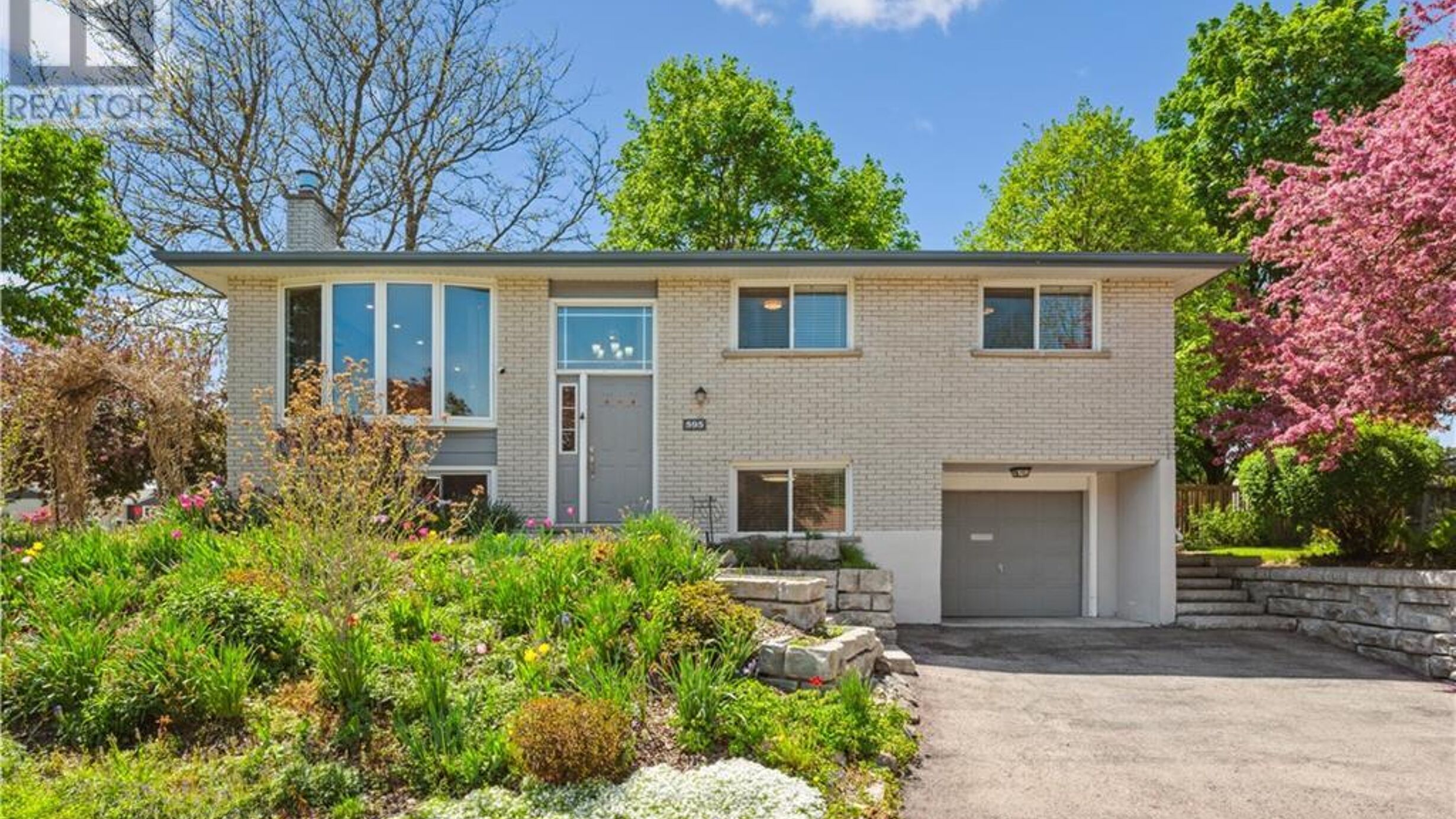 595 NORTHGATE Avenue Image