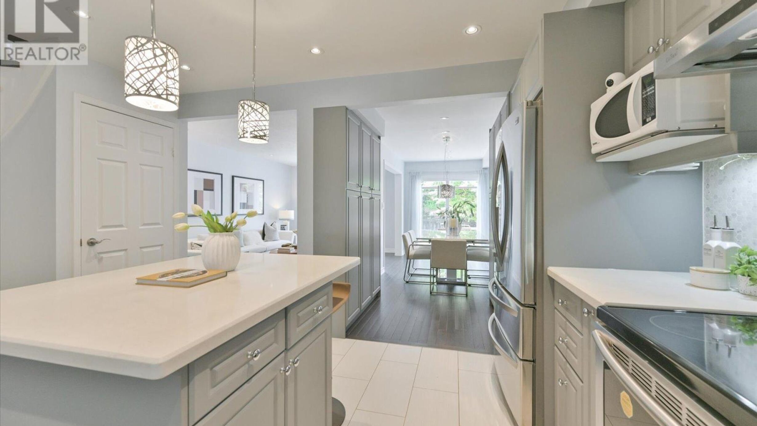 32 QUEENSMILL COURT Image