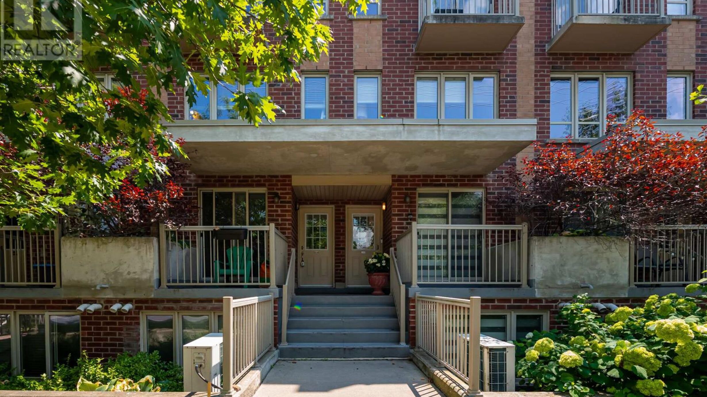 264 - 351 WALLACE AVENUE Image