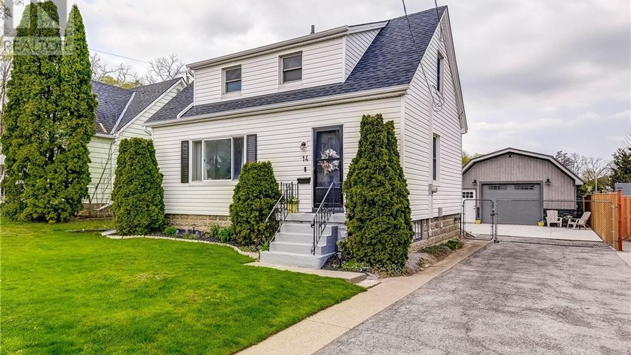 14 WALKER Avenue Image