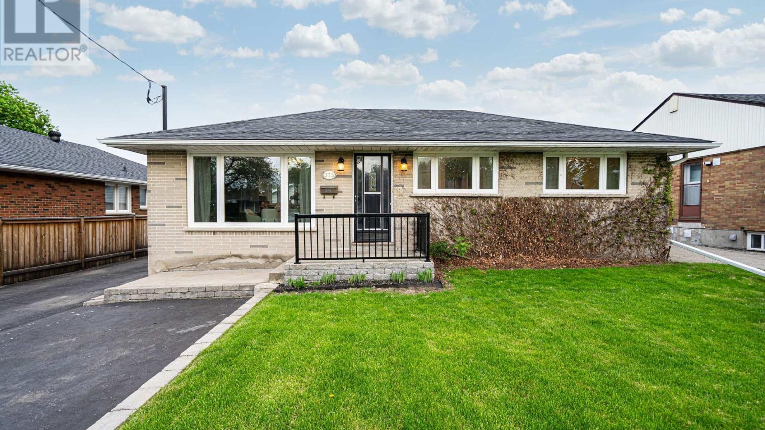 373 WELLAND AVENUE Image